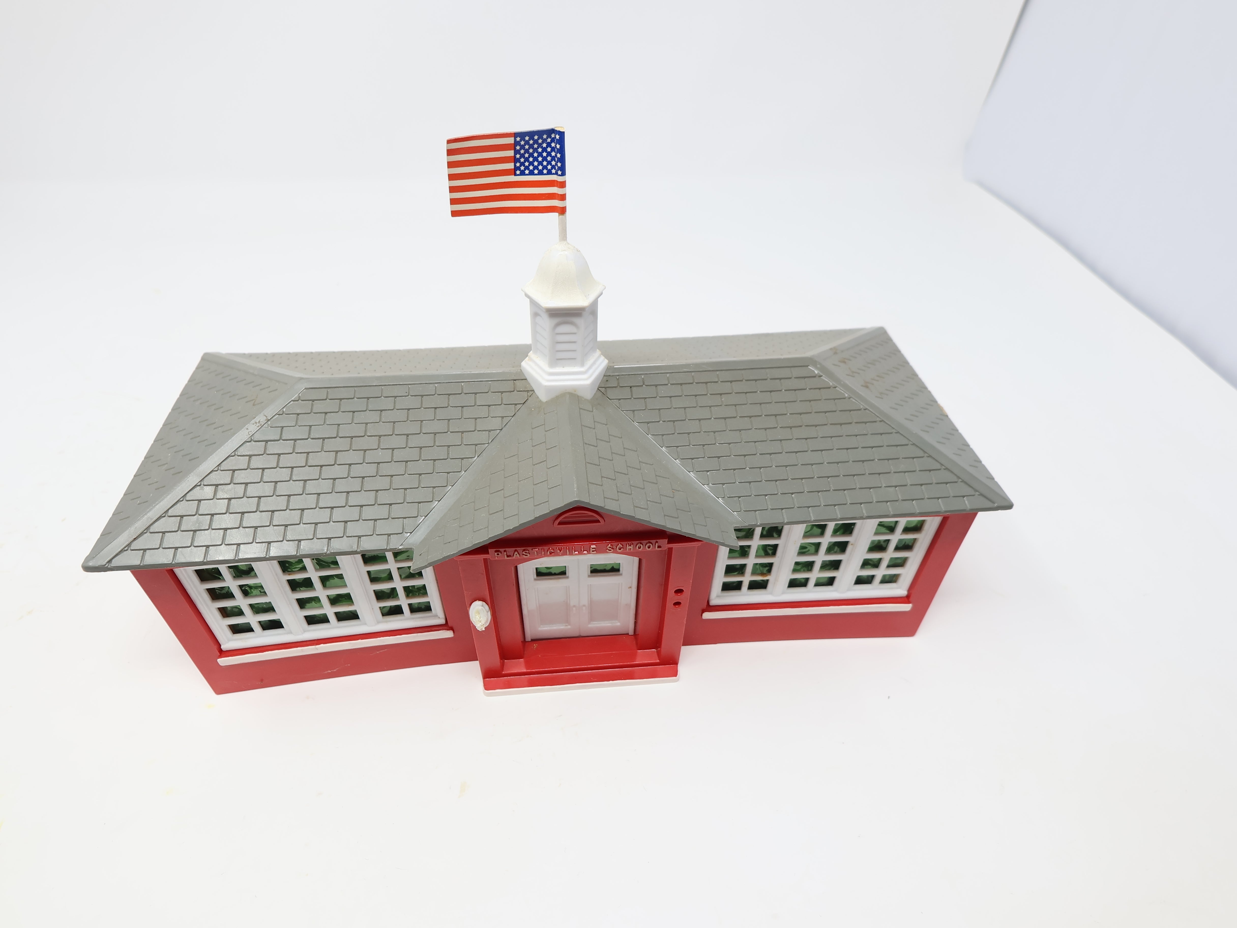 USED Bachmann Plasticville O, Red School House