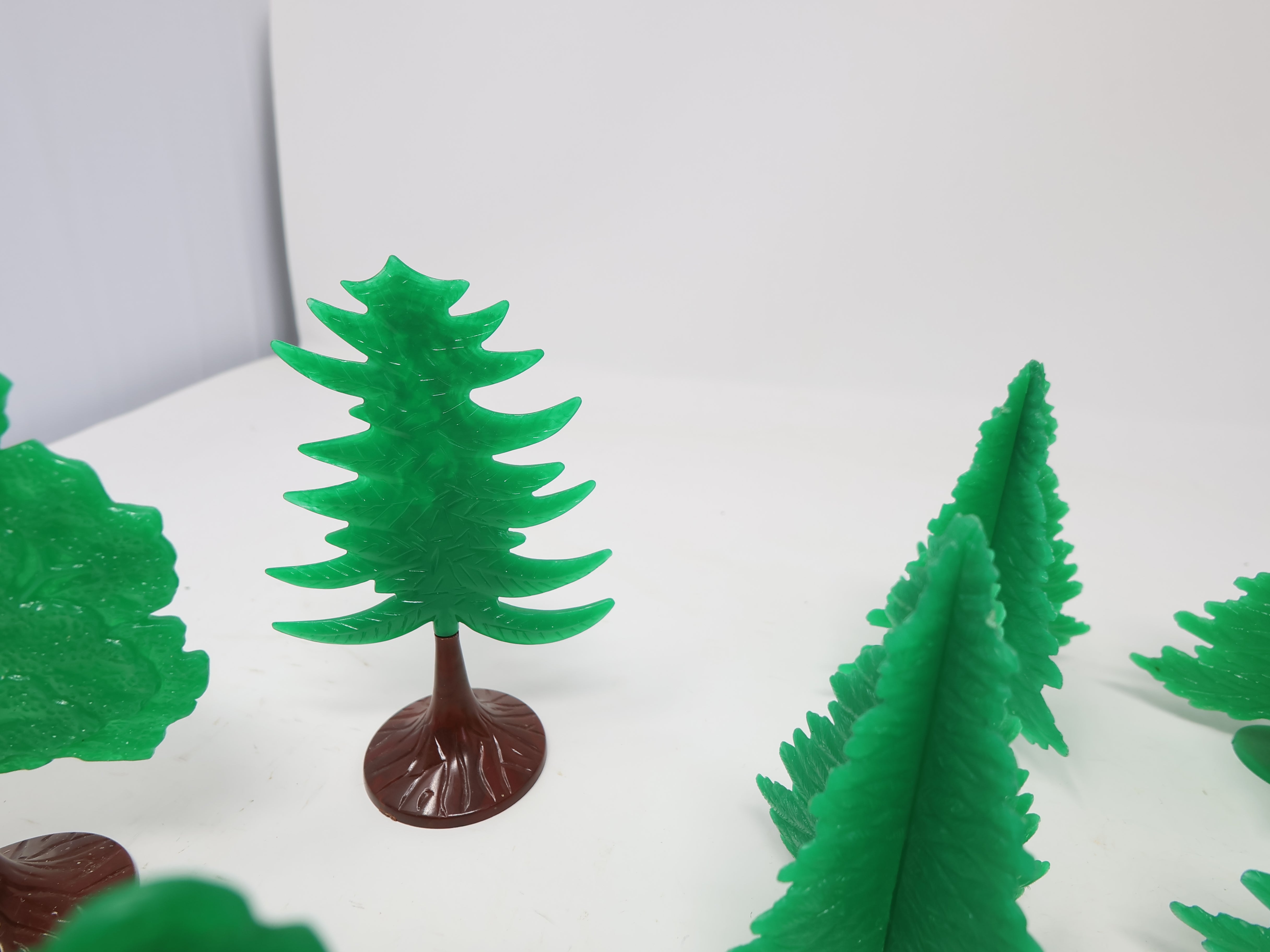 USED Bachmann O, Bachmann + more Plastic Green Trees