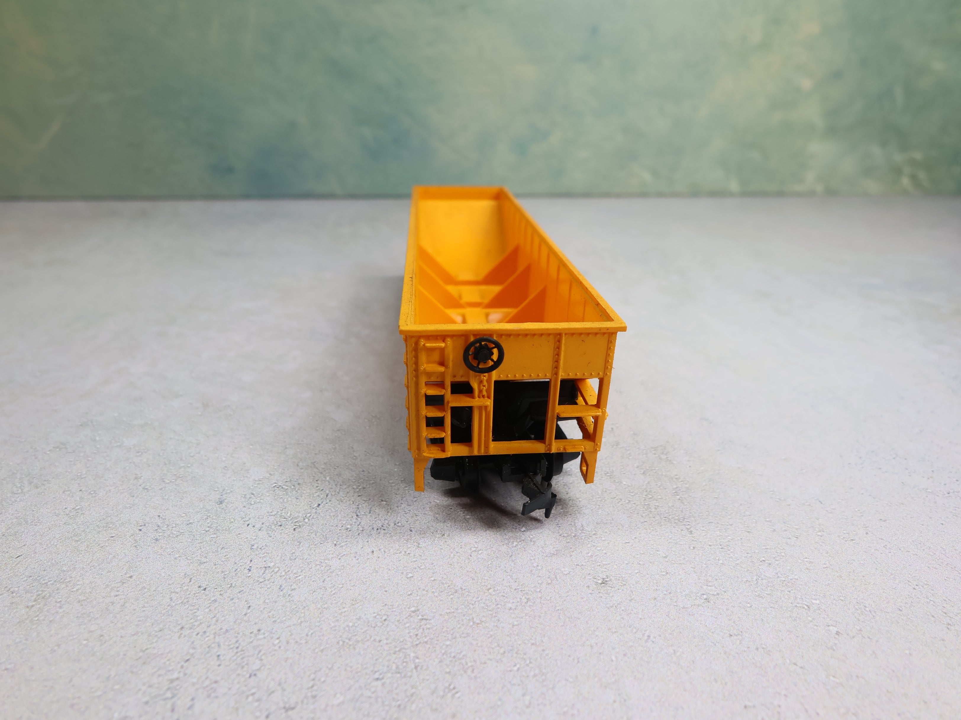 USED Tyco HO Scale Quad Hopper Union Pacific UP #62040
