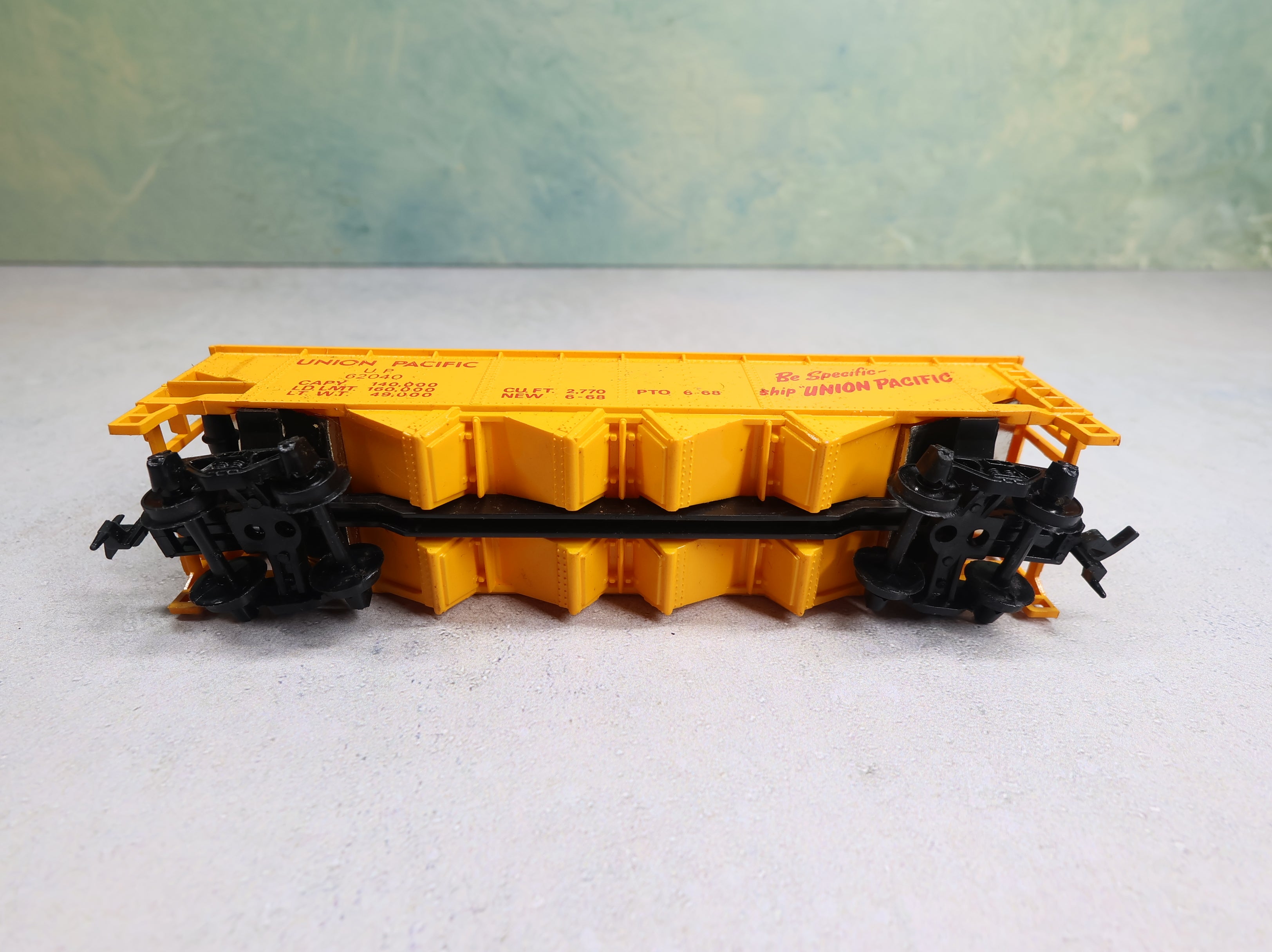 USED Tyco HO Scale Quad Hopper Union Pacific UP #62040