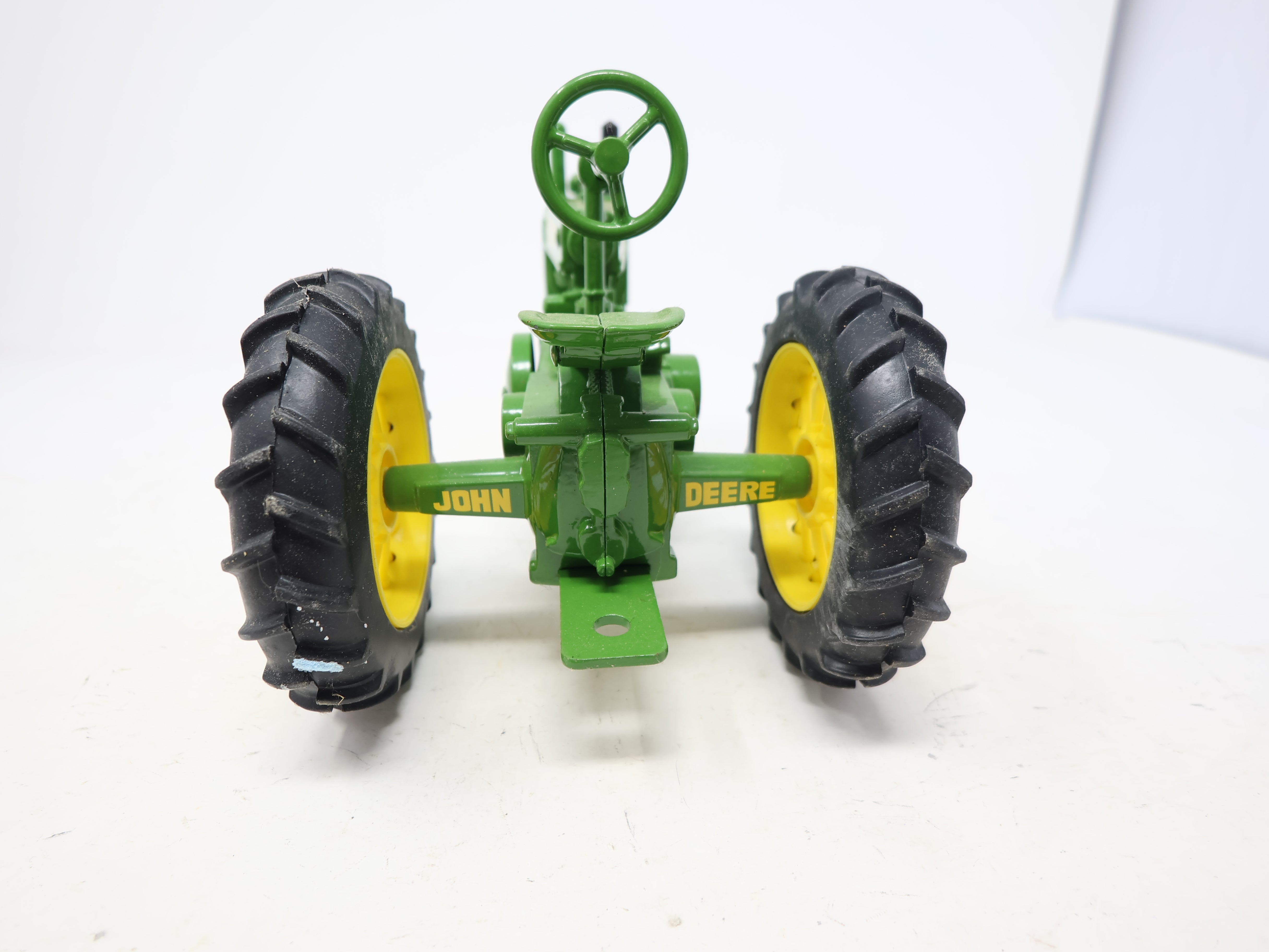 USED ERTL , 1:16 Scale Die-Cast John Deere 1934 Model A Tractor (Green)