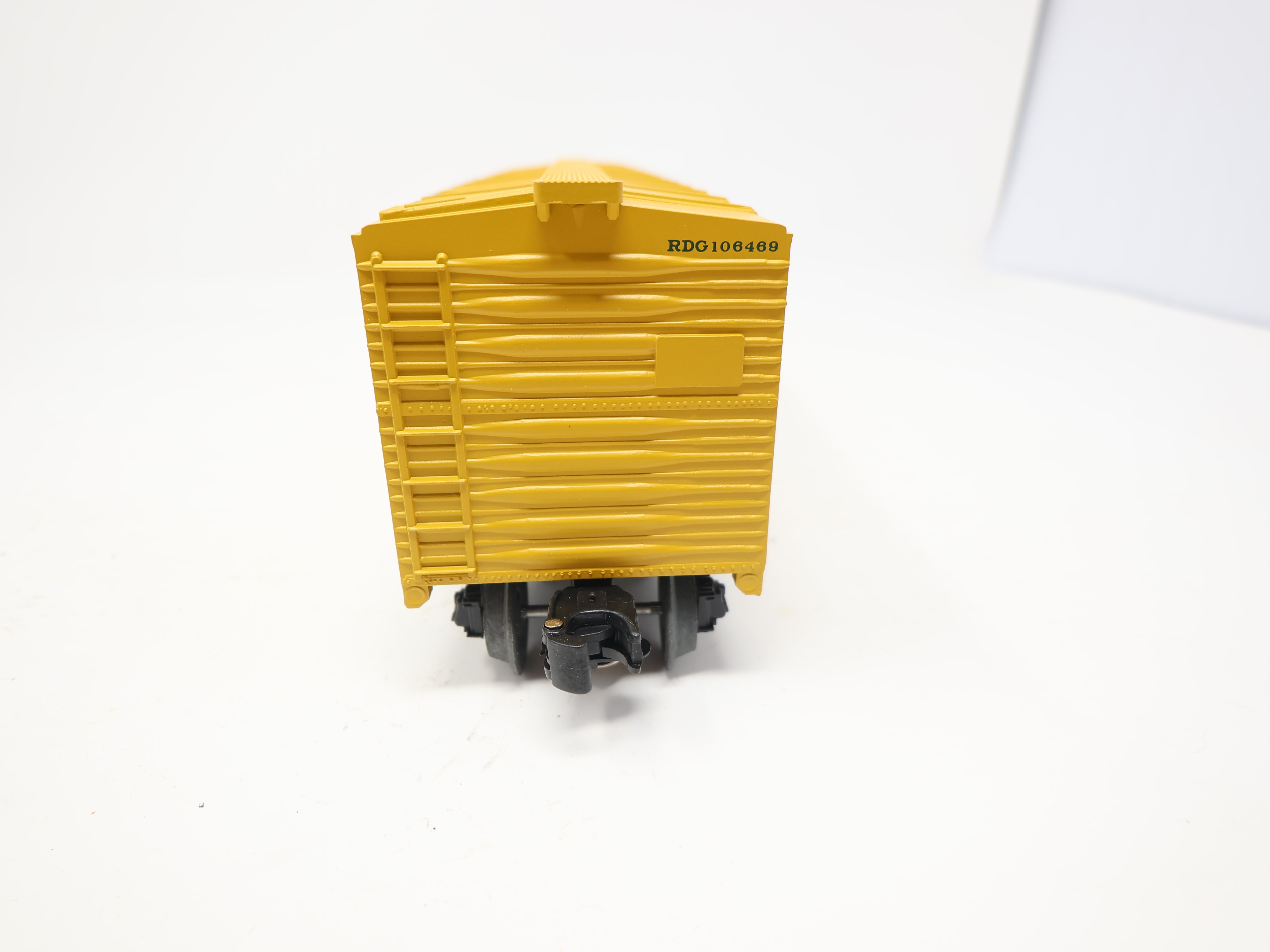 USED O, Box Car Yellow, Reading RDG #106469, Franks Roundhouse Custom Painted Car