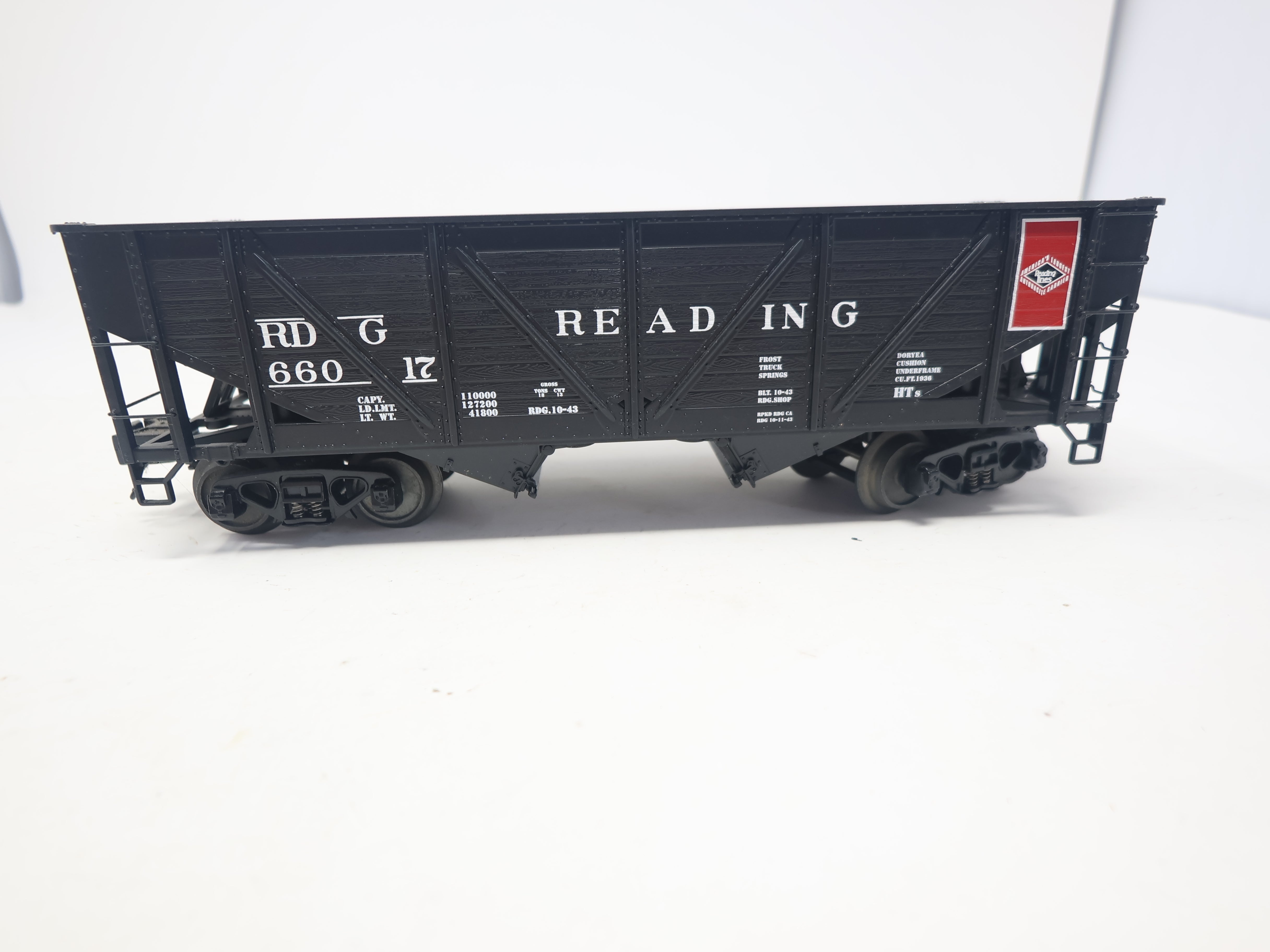 USED MTH Premier 20-90182 O, 34' AAR Composite Hopper, Reading RDG #66017