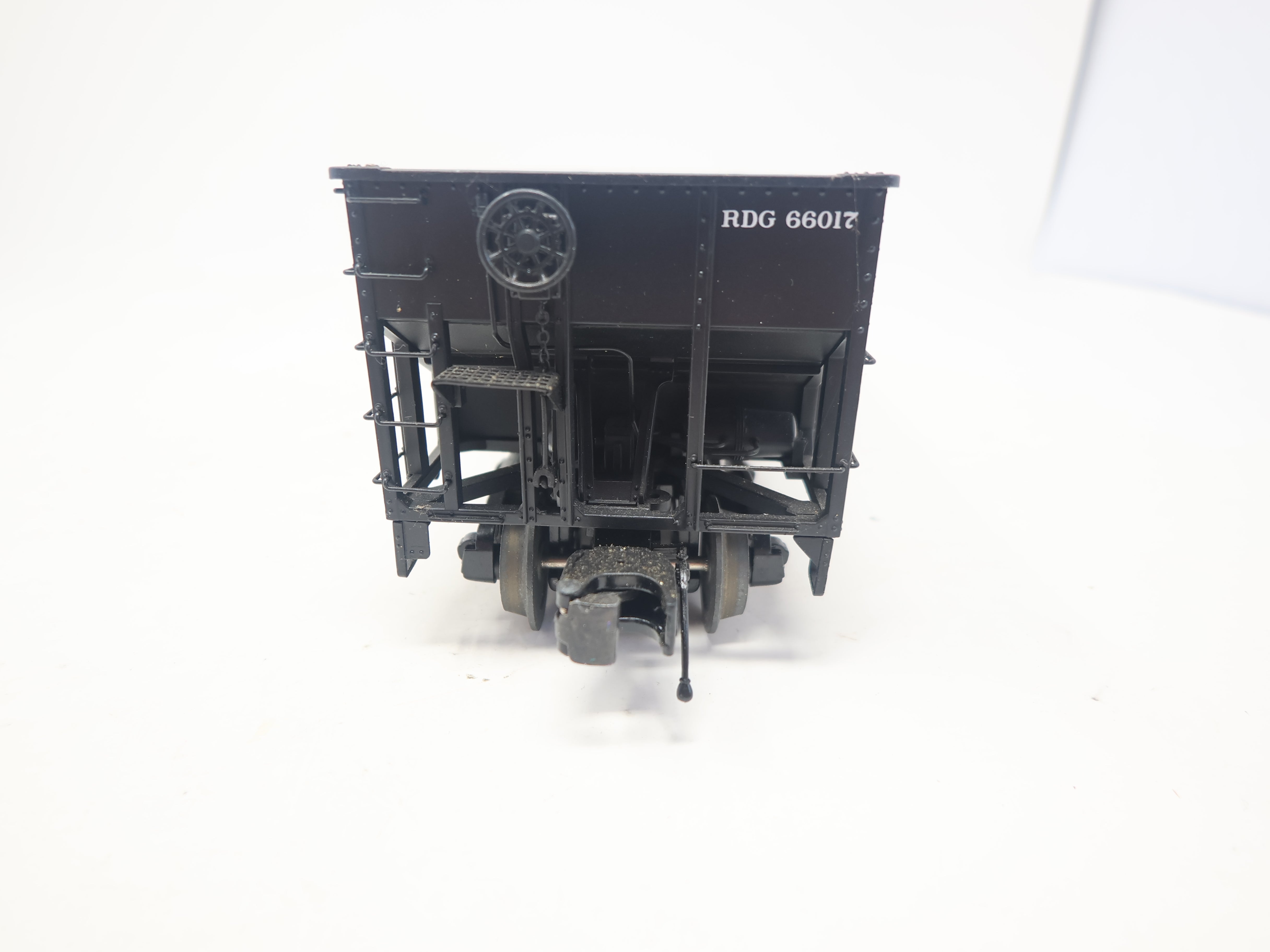 USED MTH Premier 20-90182 O, 34' AAR Composite Hopper, Reading RDG #66017