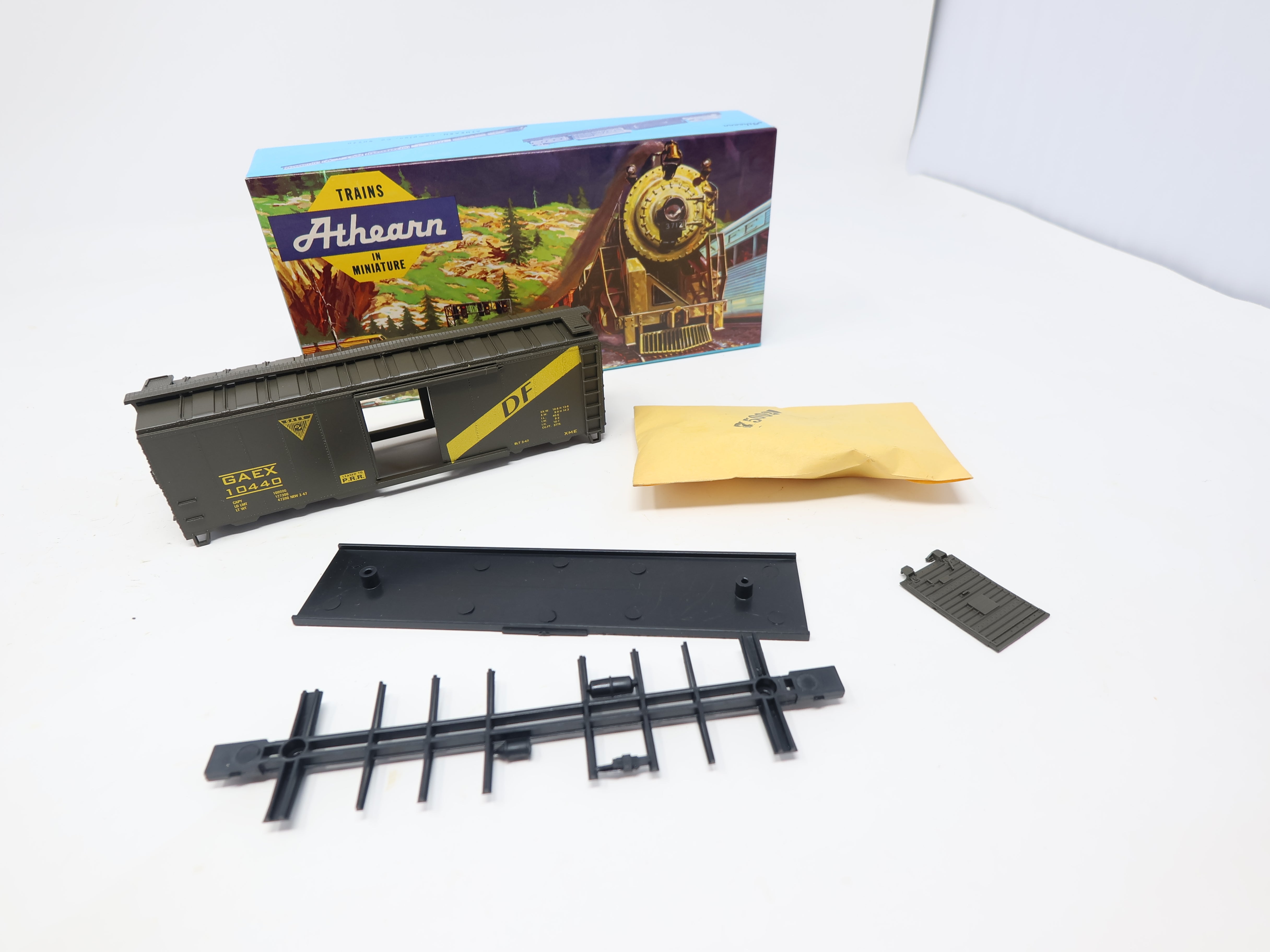 USED Athearn , 40' Box Car (Leased to PRR), GAEX #10440, Pullman Green (KIT)