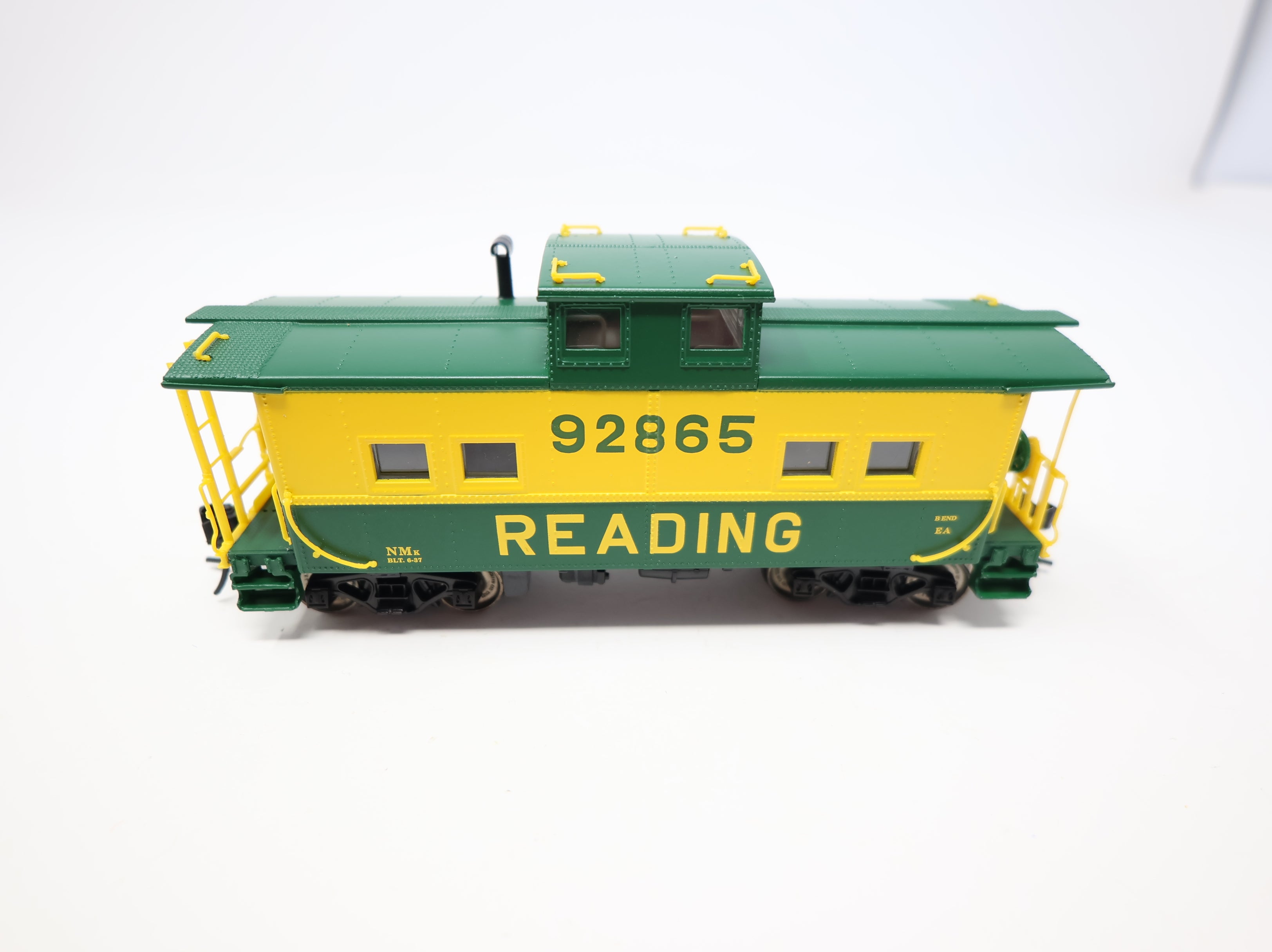 USED Life-Like 8536 HO Scale Center Cupola Steel Caboose Reading #92865 Proto2000