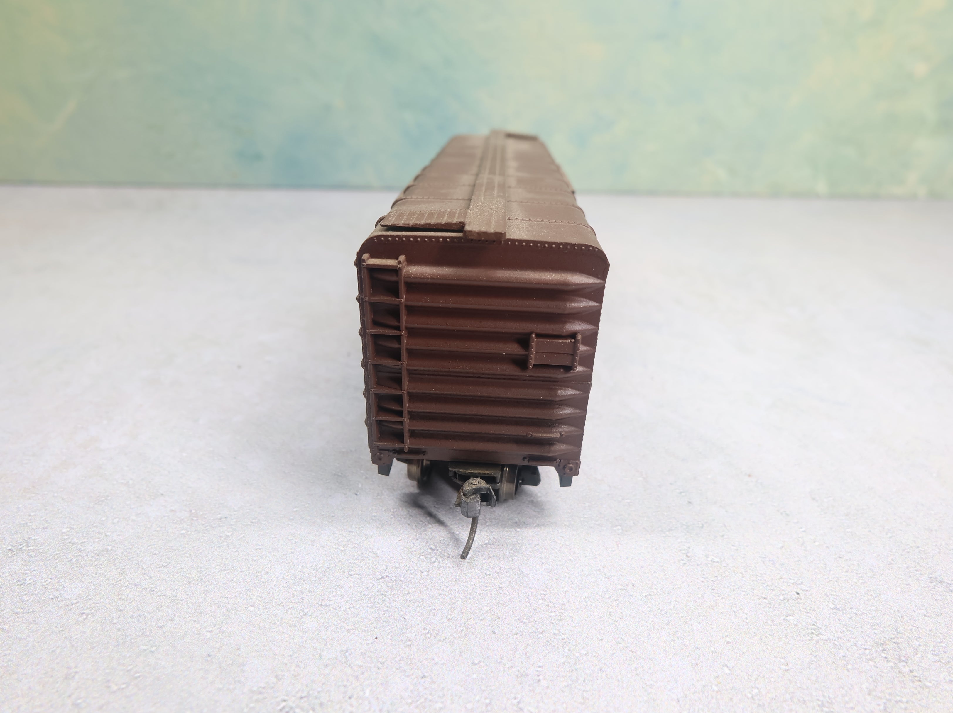USED Roundhouse HO Scale 40' Round Top Box Car Santa Fe ATSF #166293