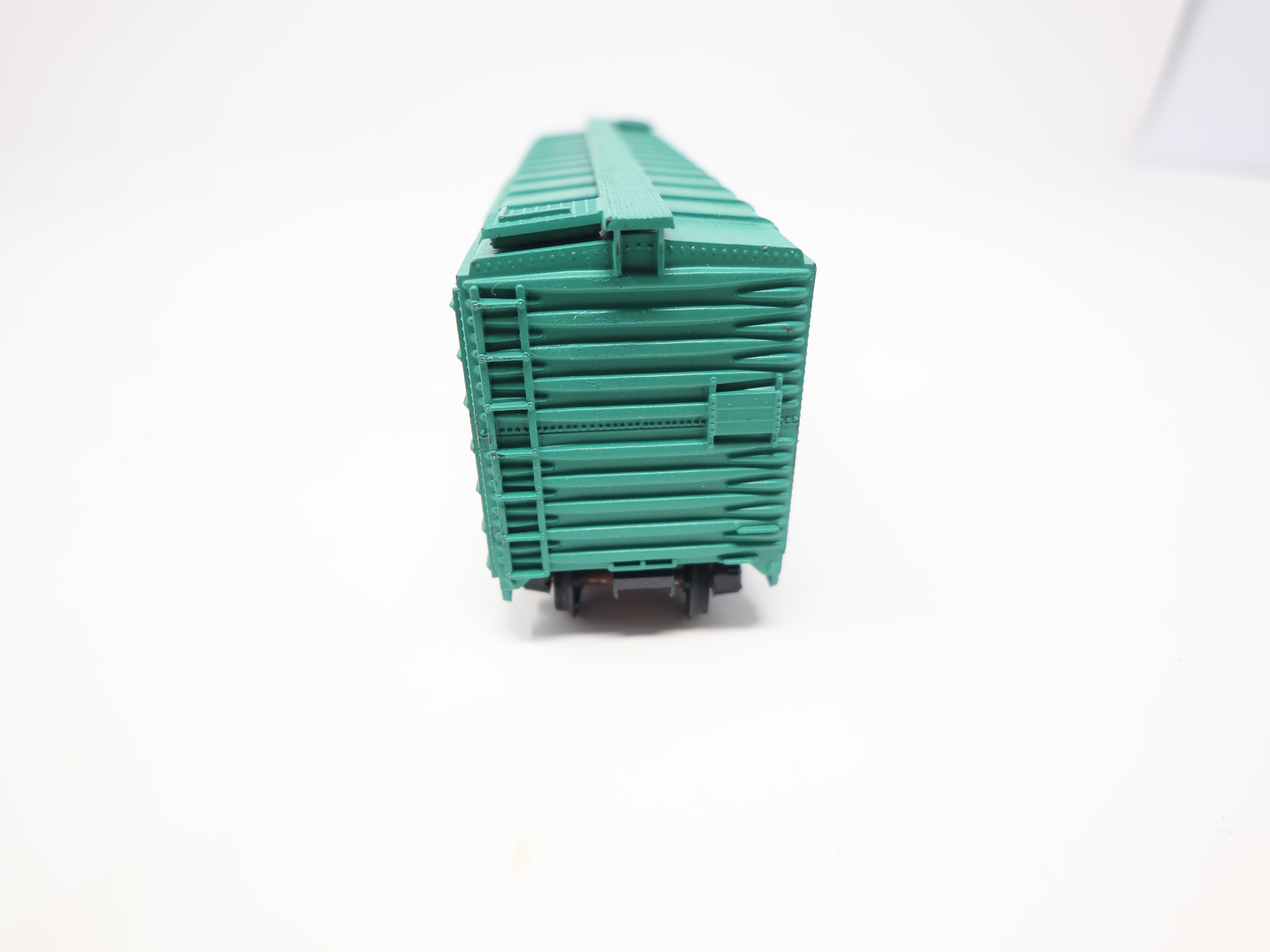 USED Athearn HO Scale, 40' Steel Box Car, Penn Central PC #77040