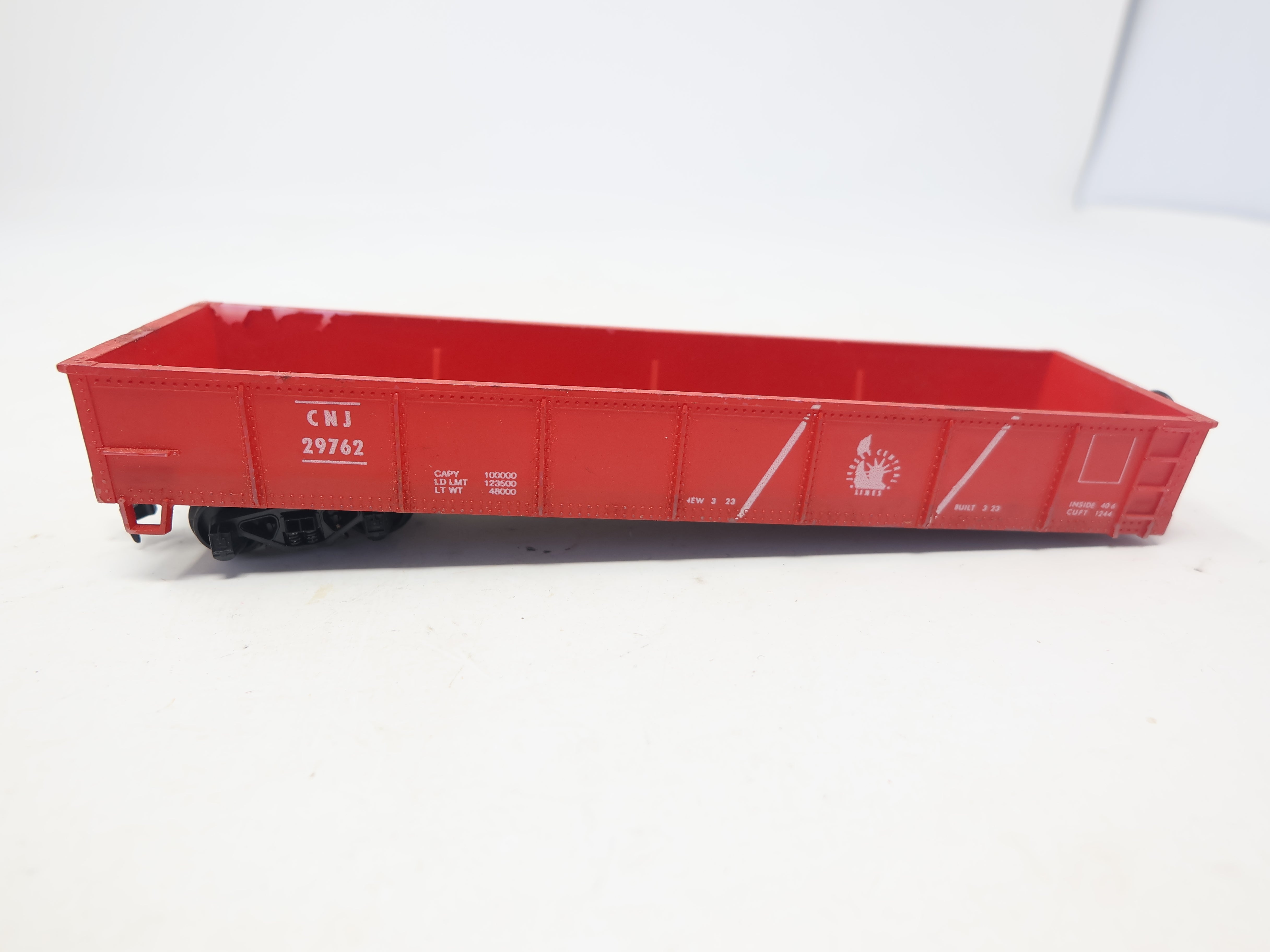 USED ROCO HO Scale, Gondola, New Jersey Transit CNJ #29762, Missing Parts
