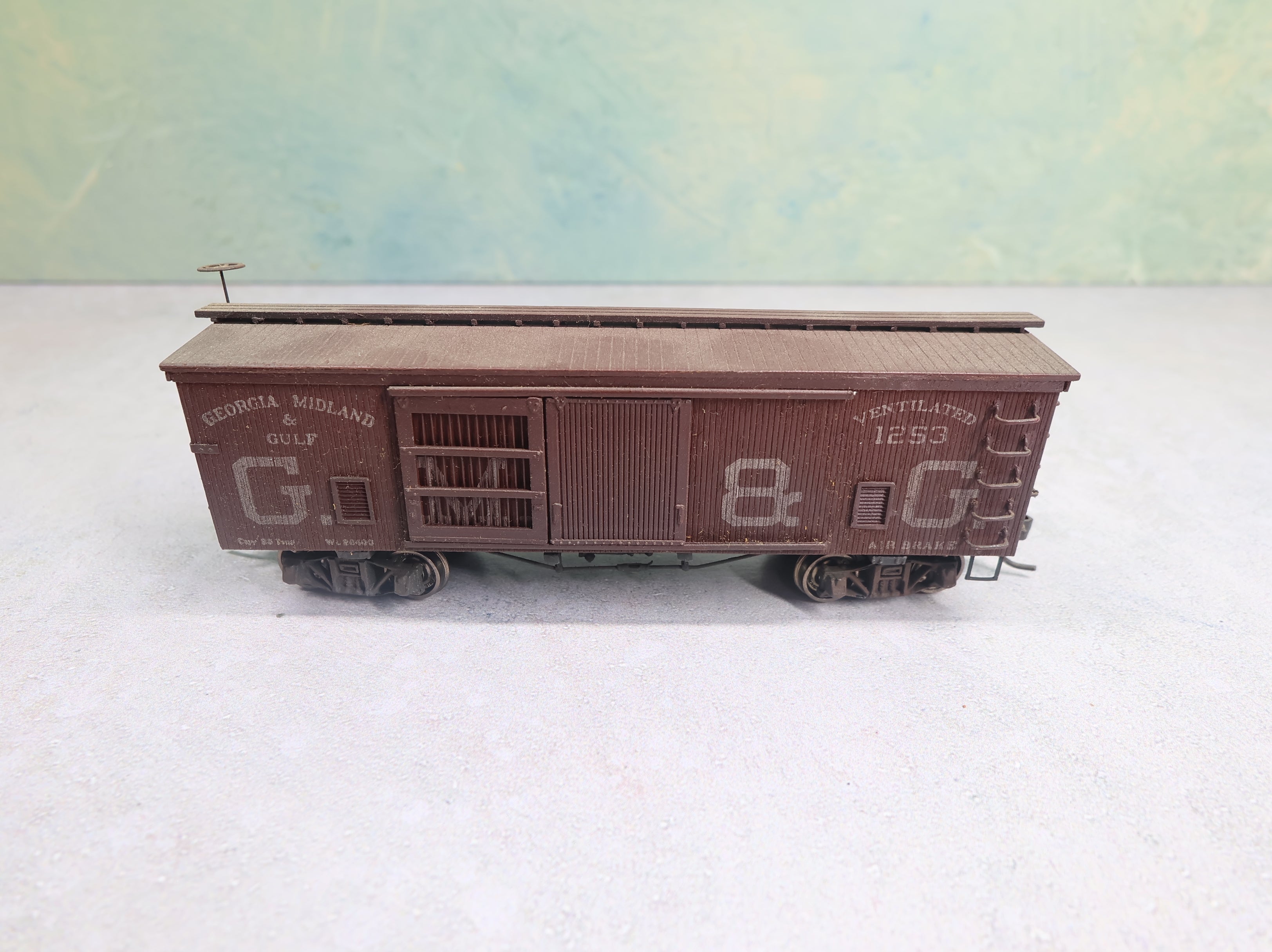 USED HO Scale Old Time Box Car GM&O #1253 Wood Built Kit Weathered