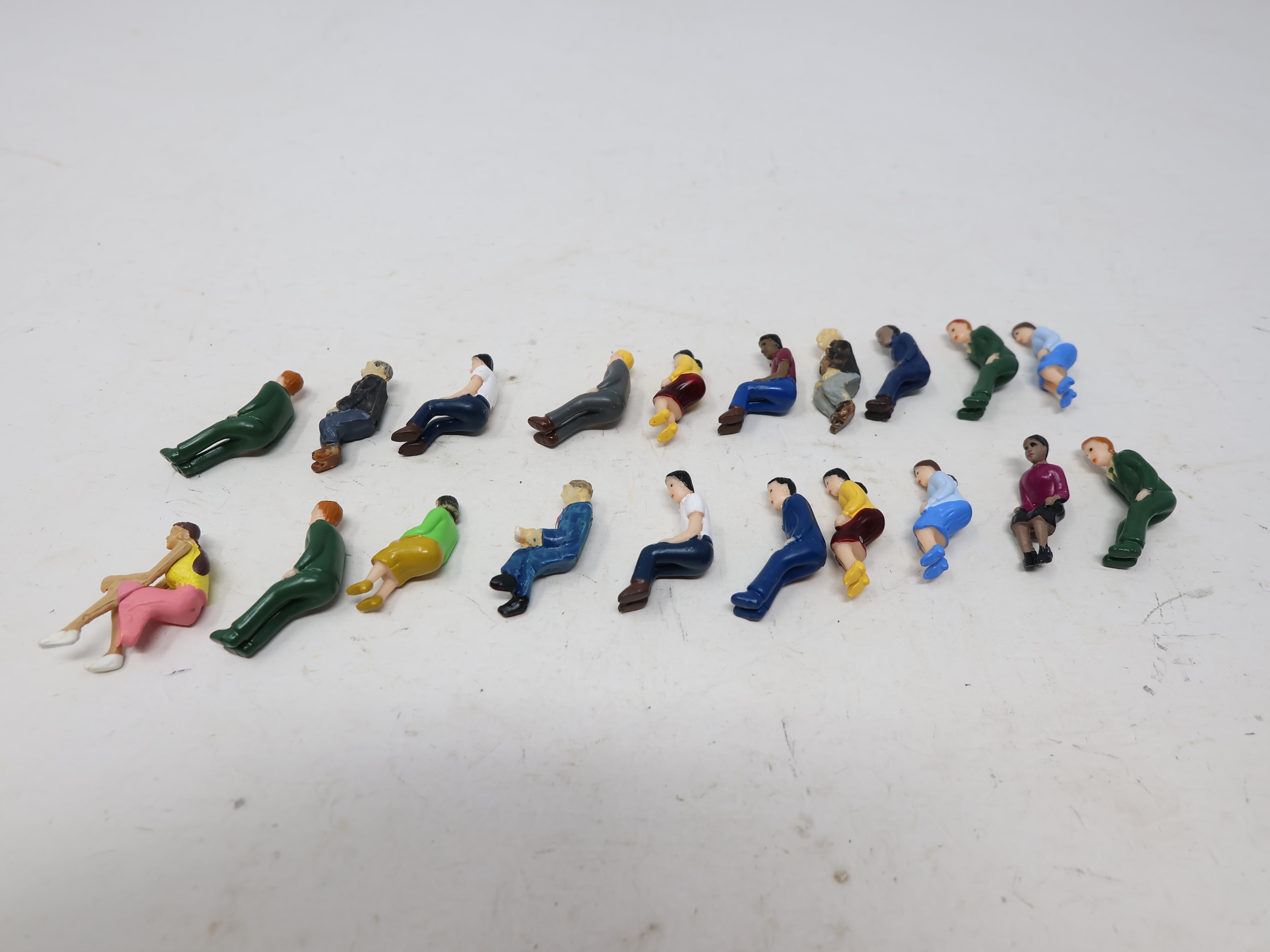 USED O, 20 Mixed Seated Passengers (Lot 2)