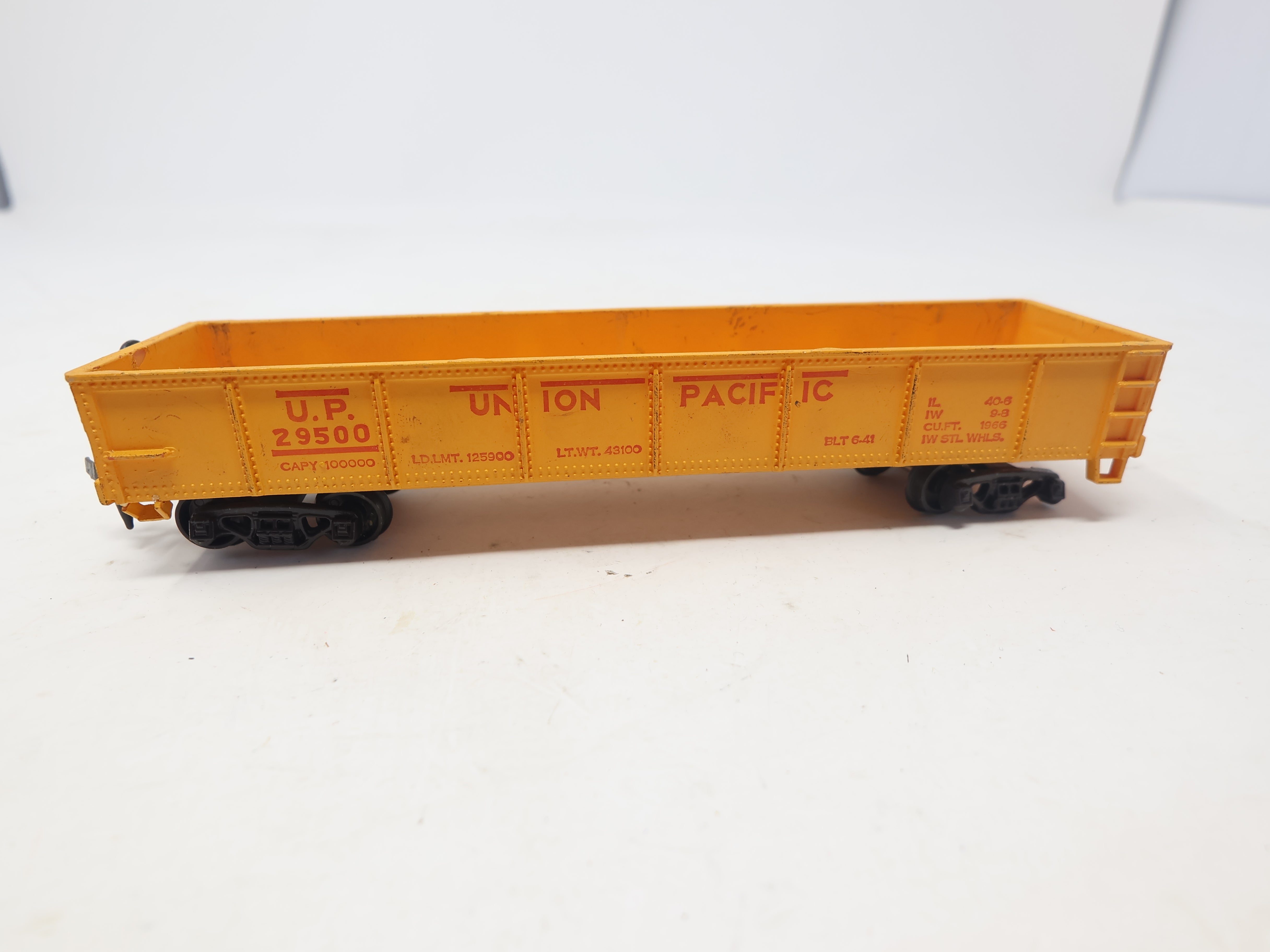 USED Varney HO Scale, Gondola, Union Pacific UP #29500
