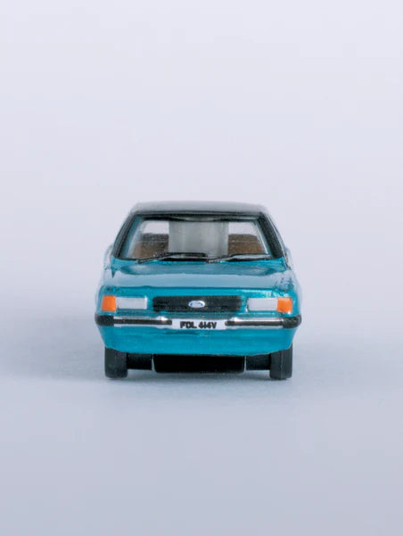 Oxford Diecast NFC5002 N Scale Ford Cortina Mk5 Cosmos Blue Model Car