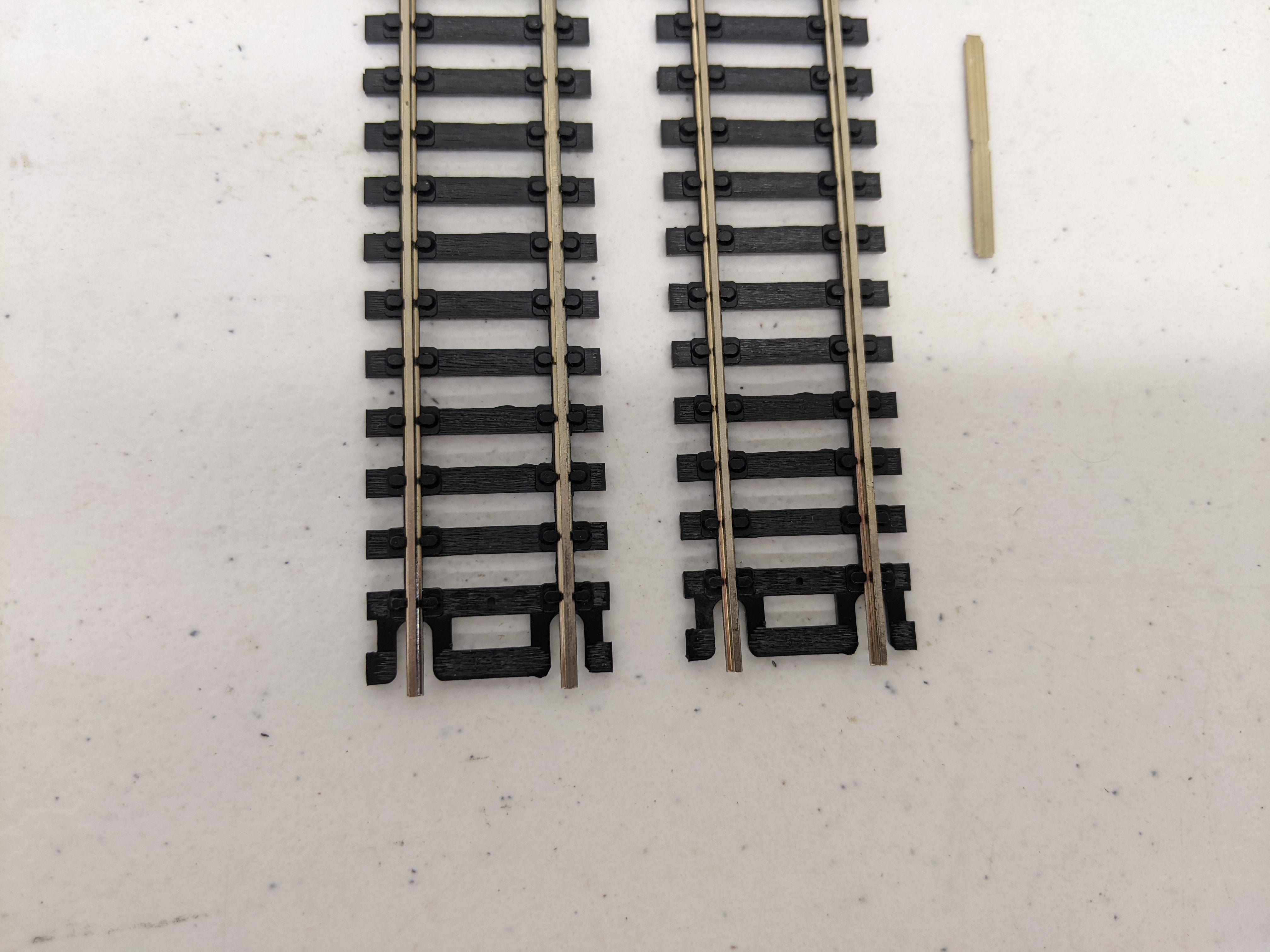 USED Atlas 822 HO Scale, 6" Straight Nickle Silver Code 100 Track, 2 Pieces