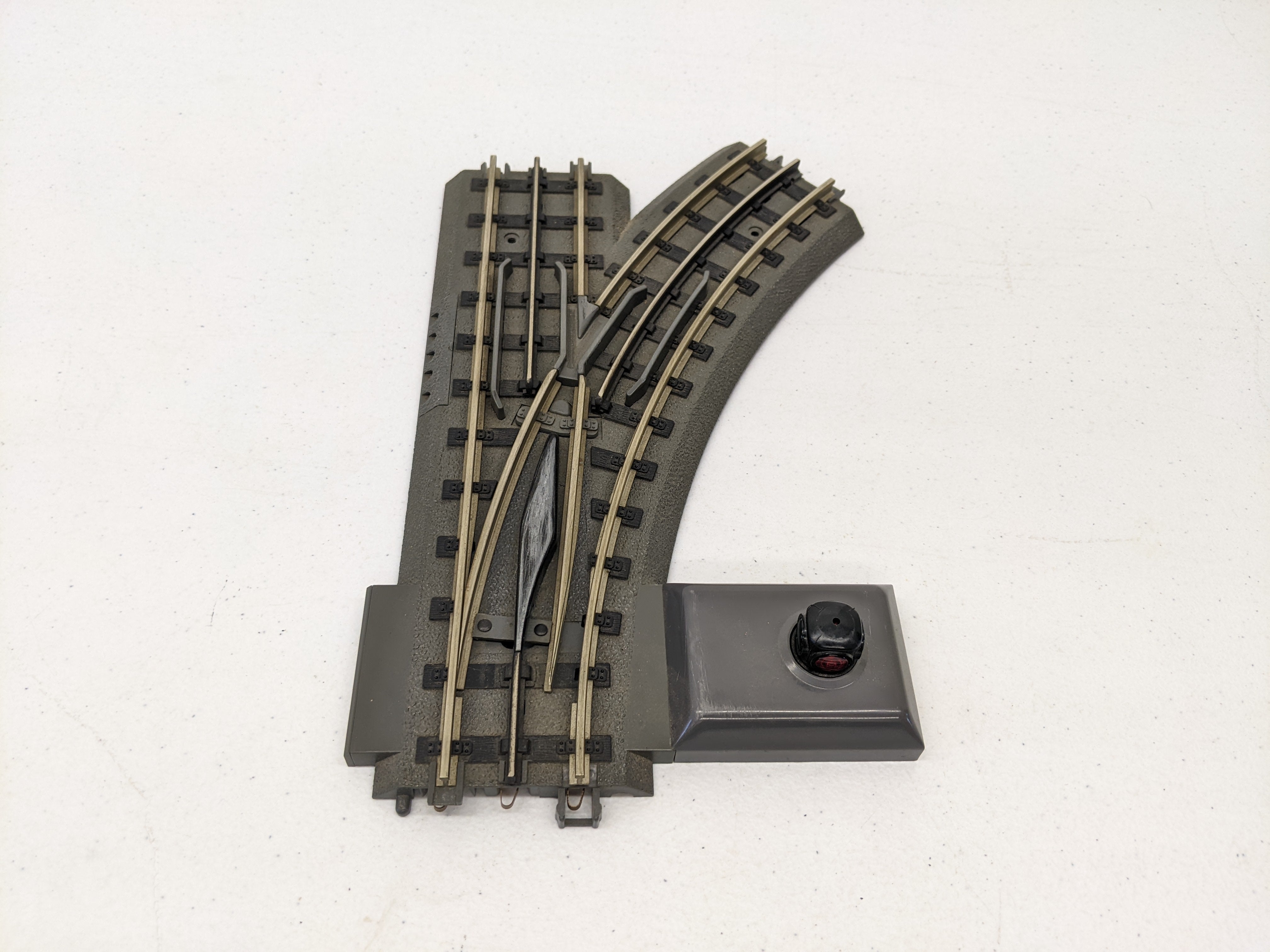 USED MTH O Scale, RealTrax Manual Right Hand Turnout Track