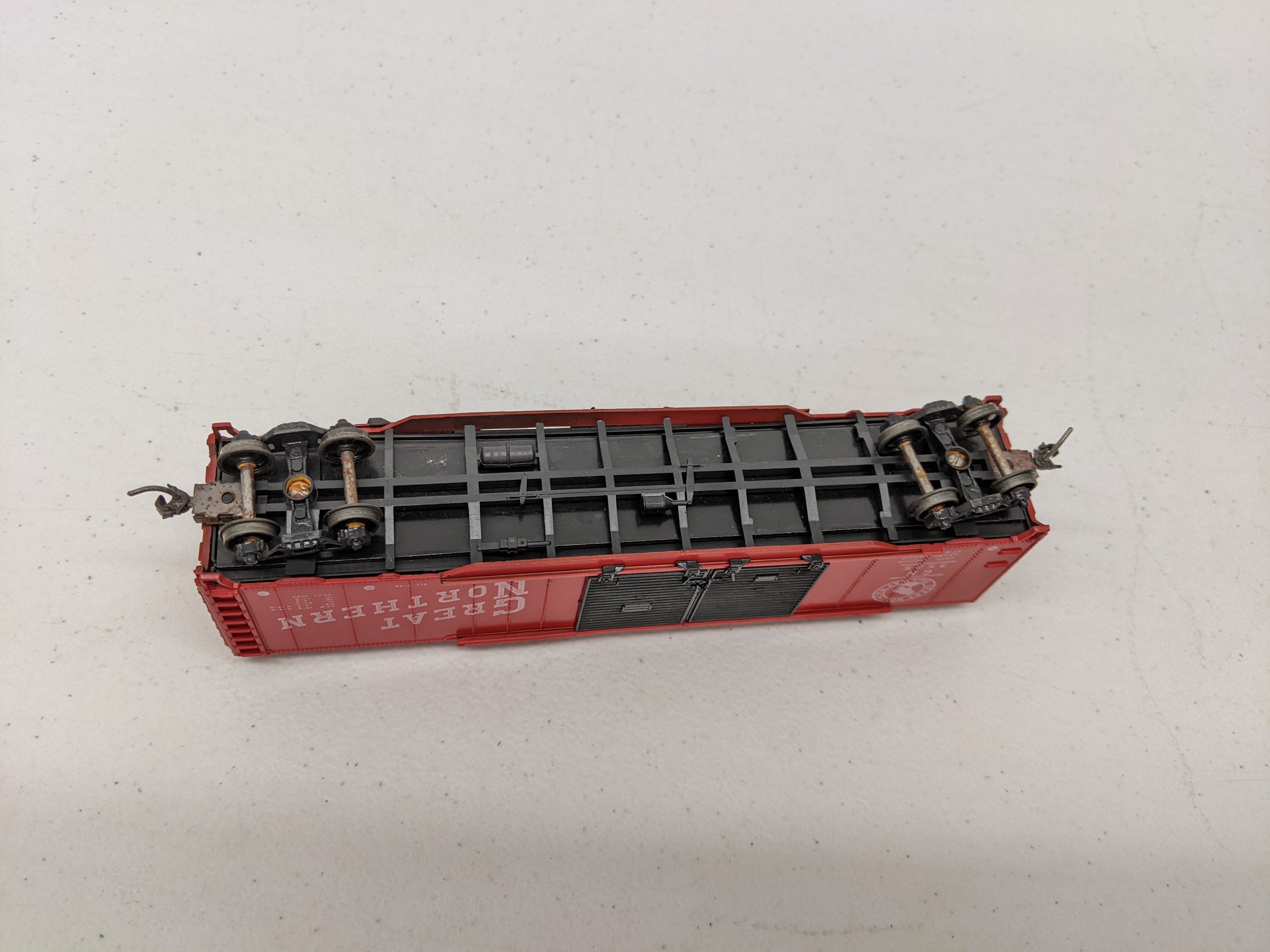 USED Athearn HO Scale, 50' Double Door Box Car, Great Northern GN #3525