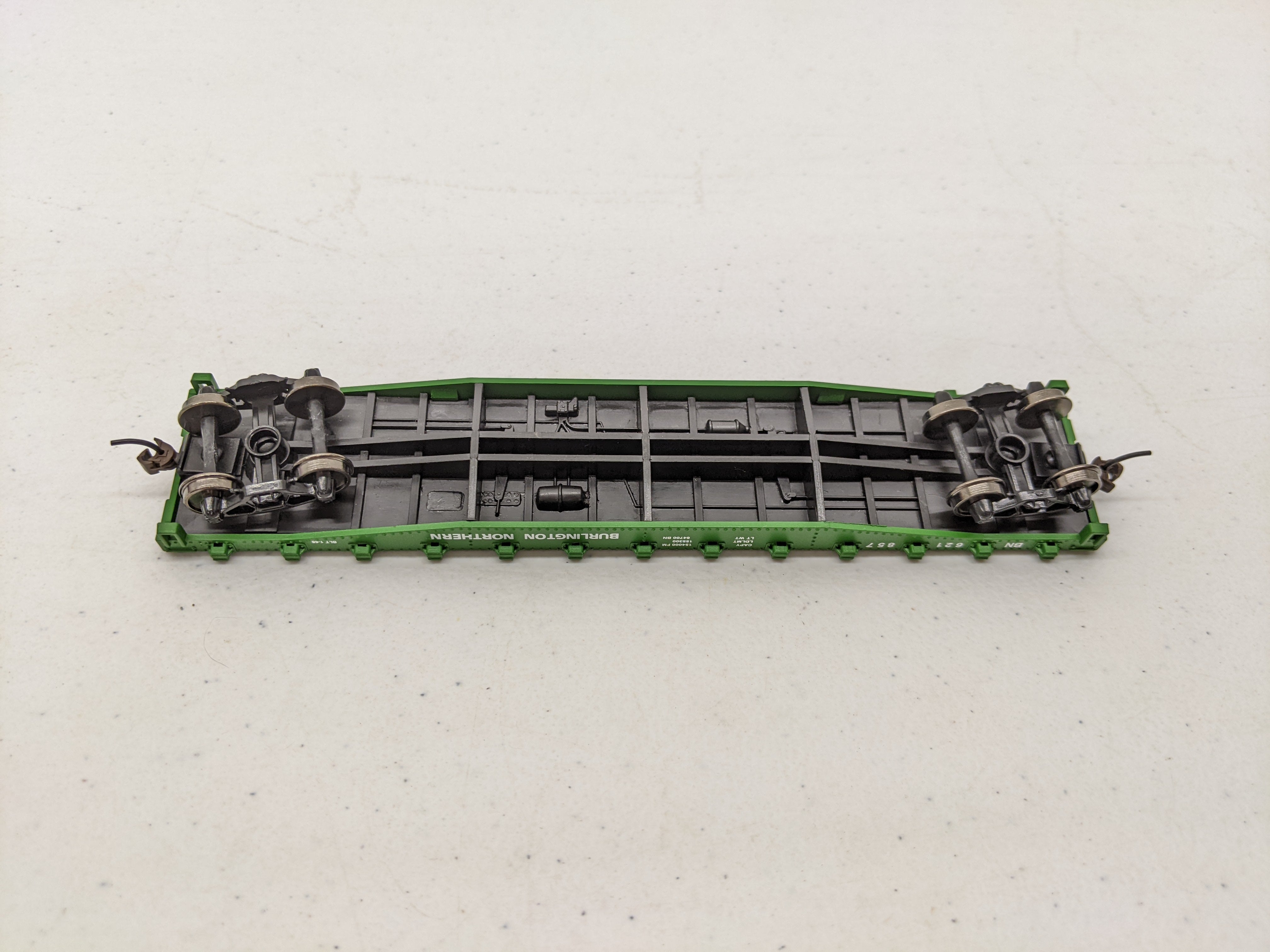 USED Walthers HO Scale, 50' Flat Car, Burlington Northern BN #621857