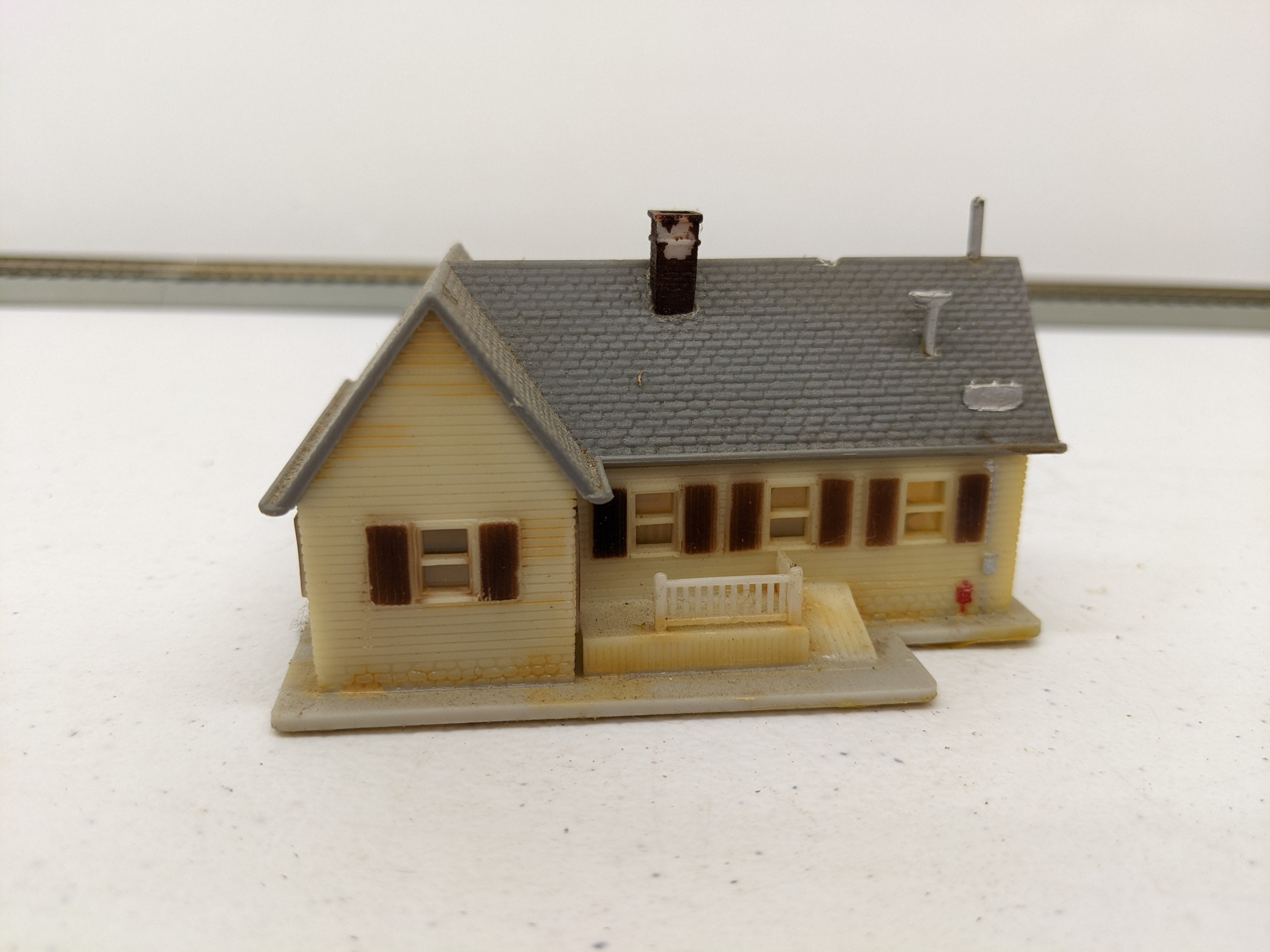USED N Scale, Home (Lighter Version)