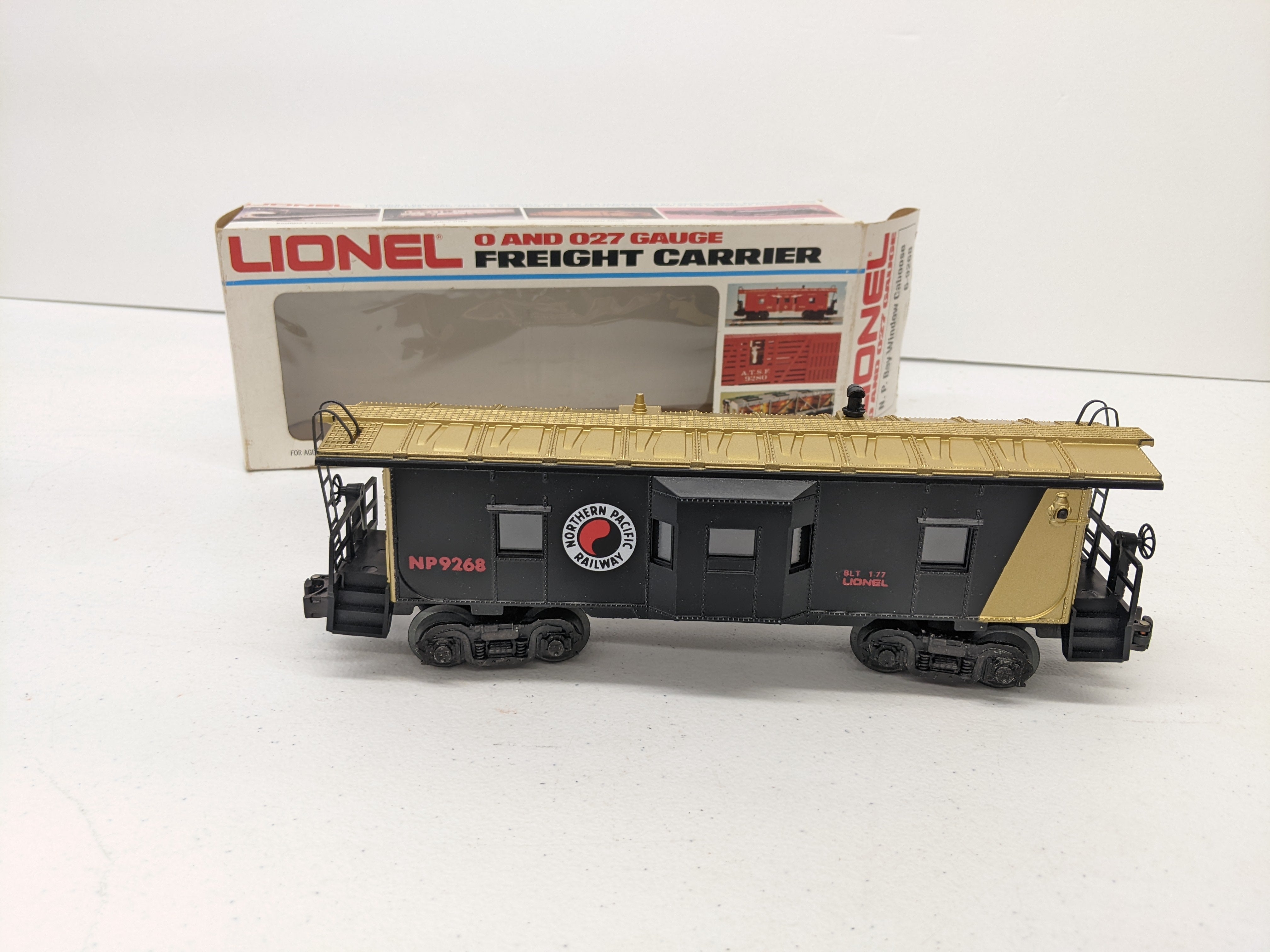 USED Lionel 2691261 O Scale, Bay Window CabooseNP #9268