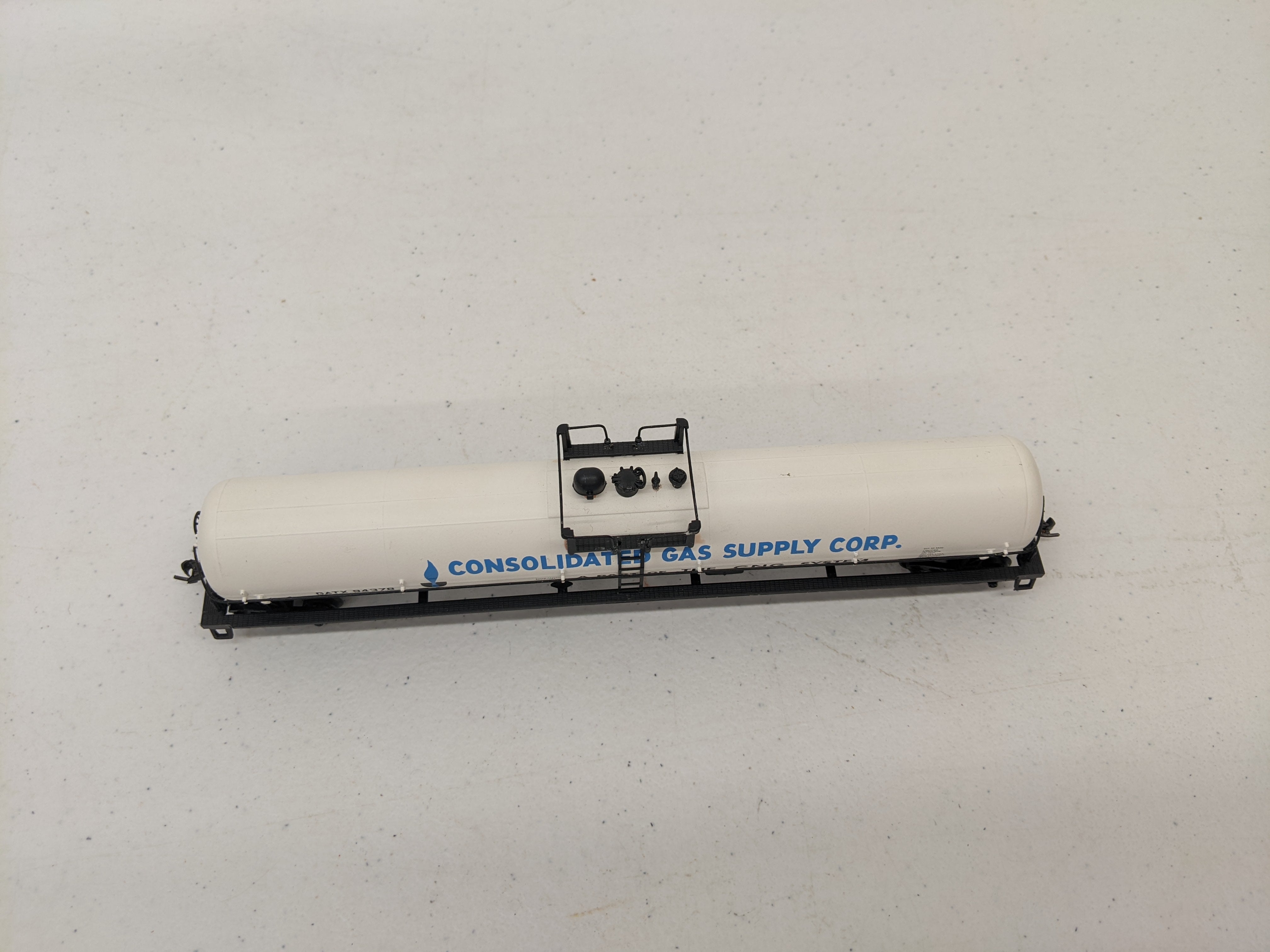 USED Athearn HO Scale, 60' Tank Car, Consolidated Gas Supply Corp., General American Marks (GATX Corporation) GATX #94378