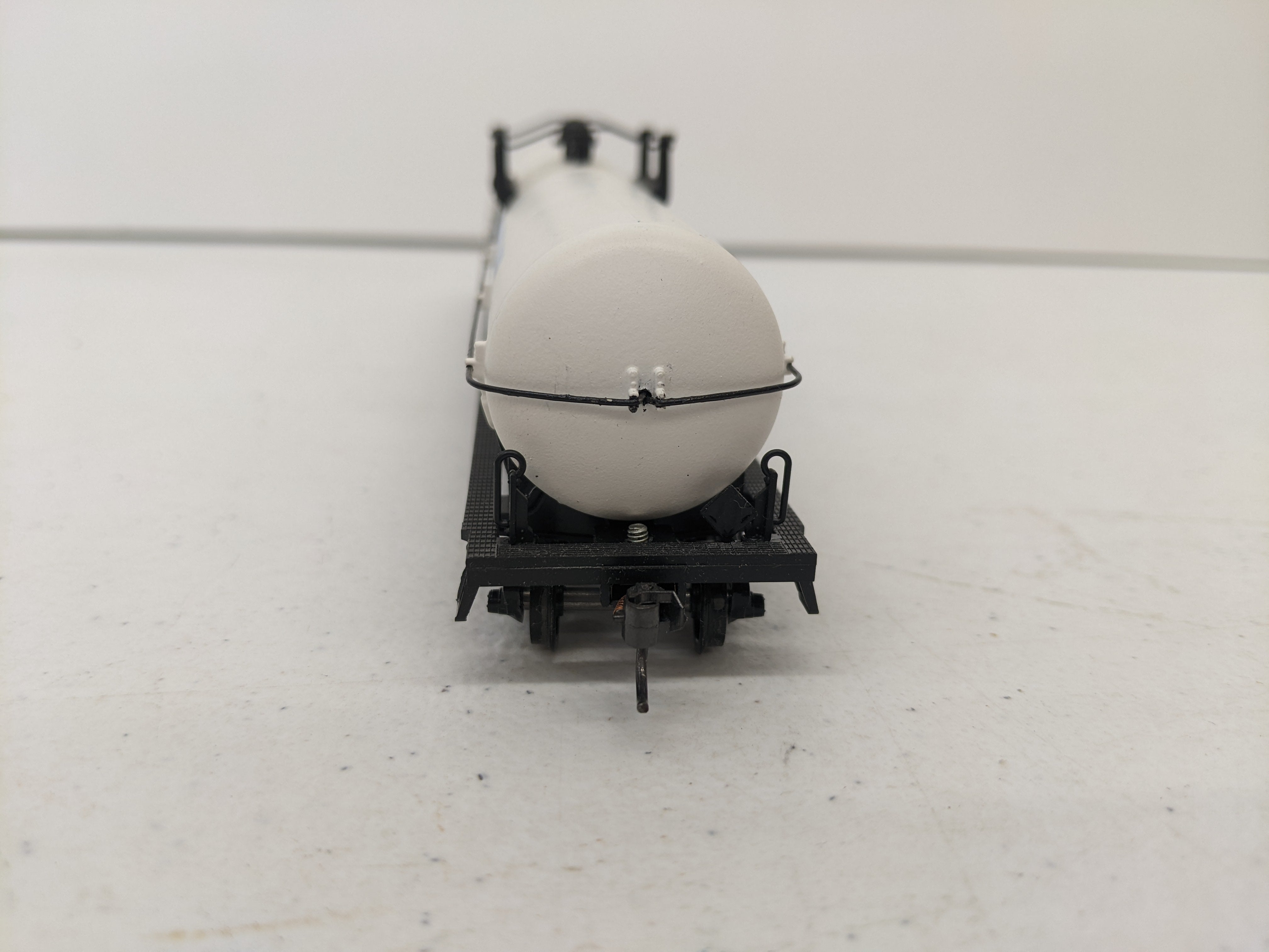 USED Athearn HO Scale, 60' Tank Car, Consolidated Gas Supply Corp., General American Marks (GATX Corporation) GATX #94378