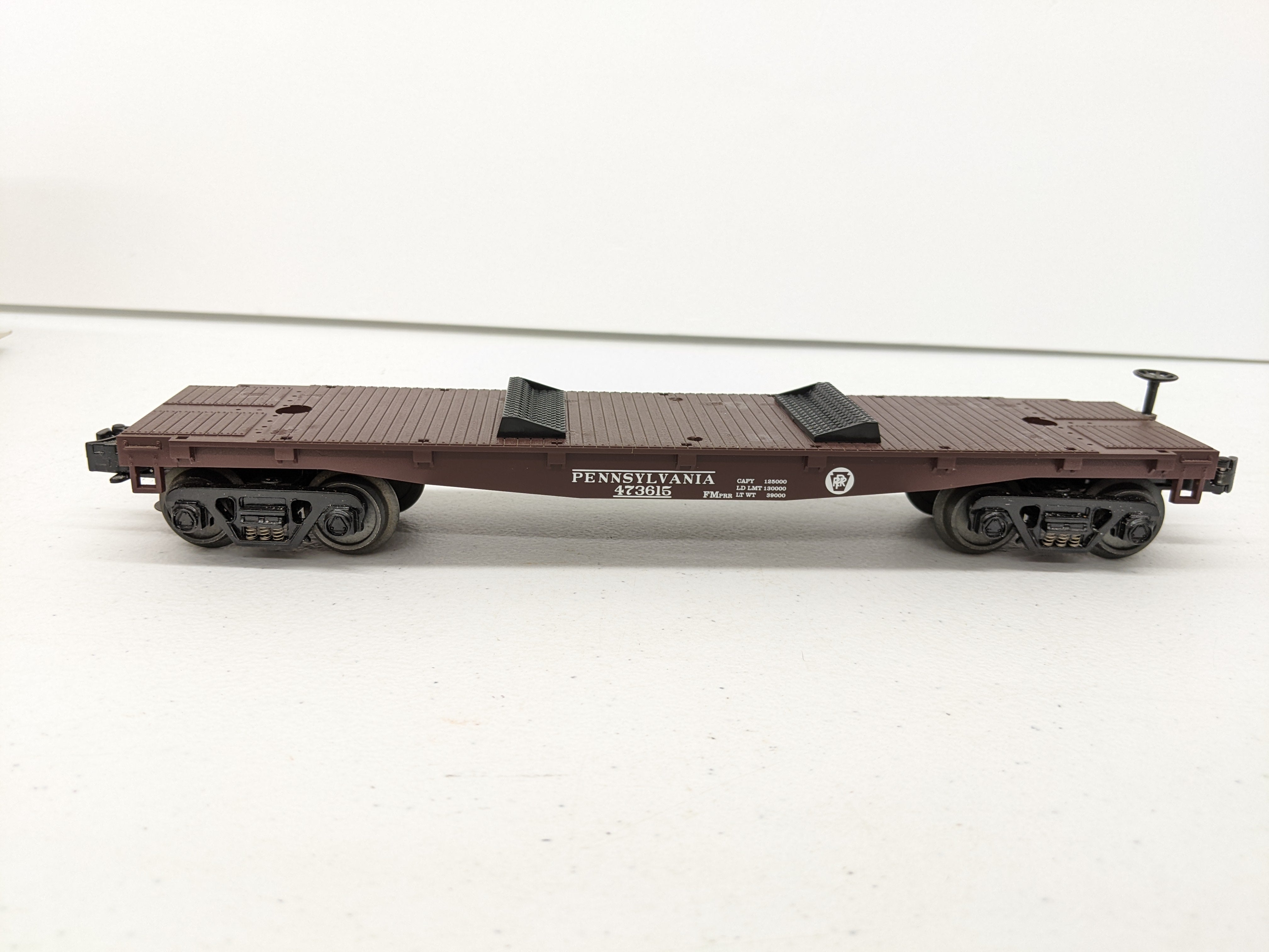 USED MTH Rail King 33-7605 O Scale, Flat Car, Pennsylvania #473615, Rugged Rails