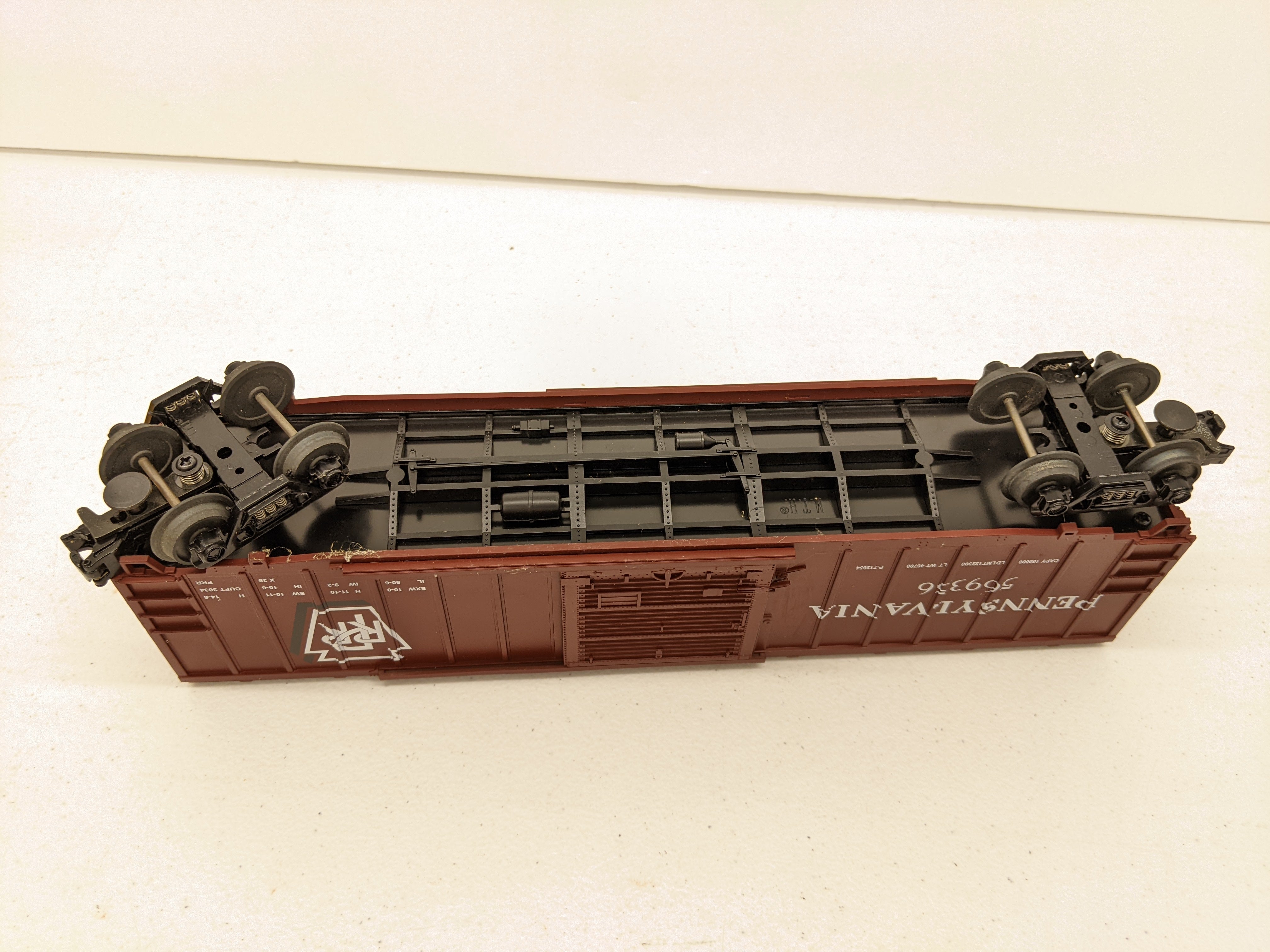 USED MTH Rail King 30-7016A O Scale, 50' Modern Box Car, Pennsylvania #569356