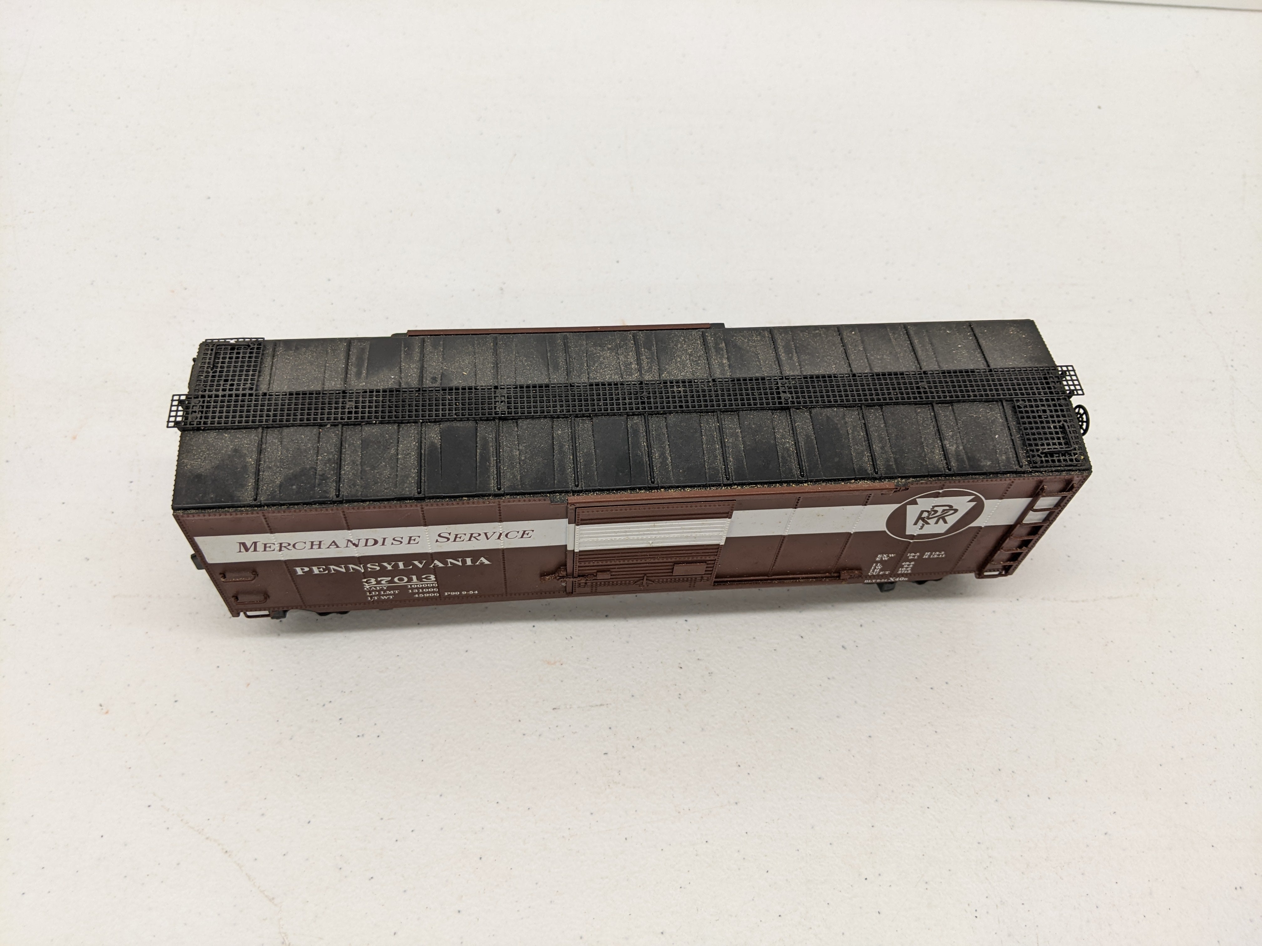 USED K-LINE K761-1897 O Scale, Merchandise Service Box Car, Pennsylvania #37013