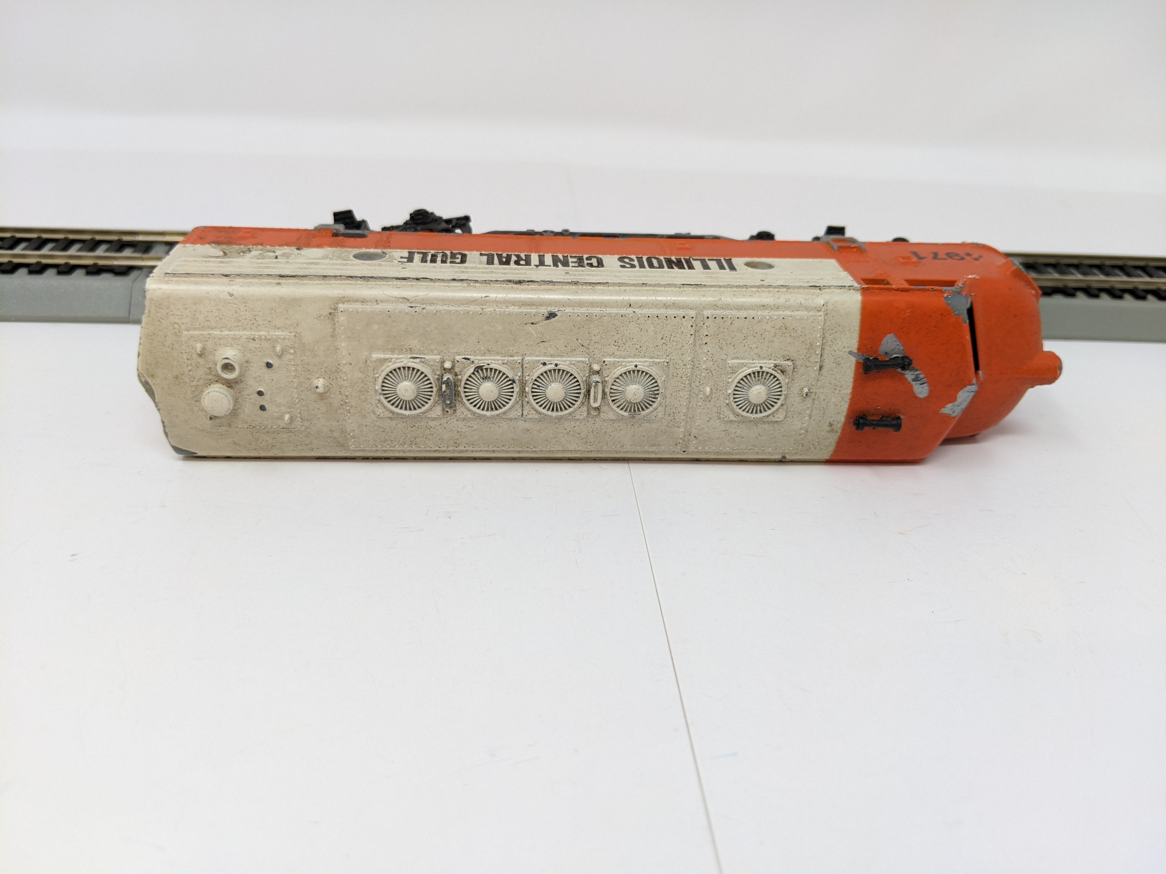 USED Life-Like HO Scale, F7A Diesel Locomotive, Illinois Central Gulf #4971, Needs Work (DC)