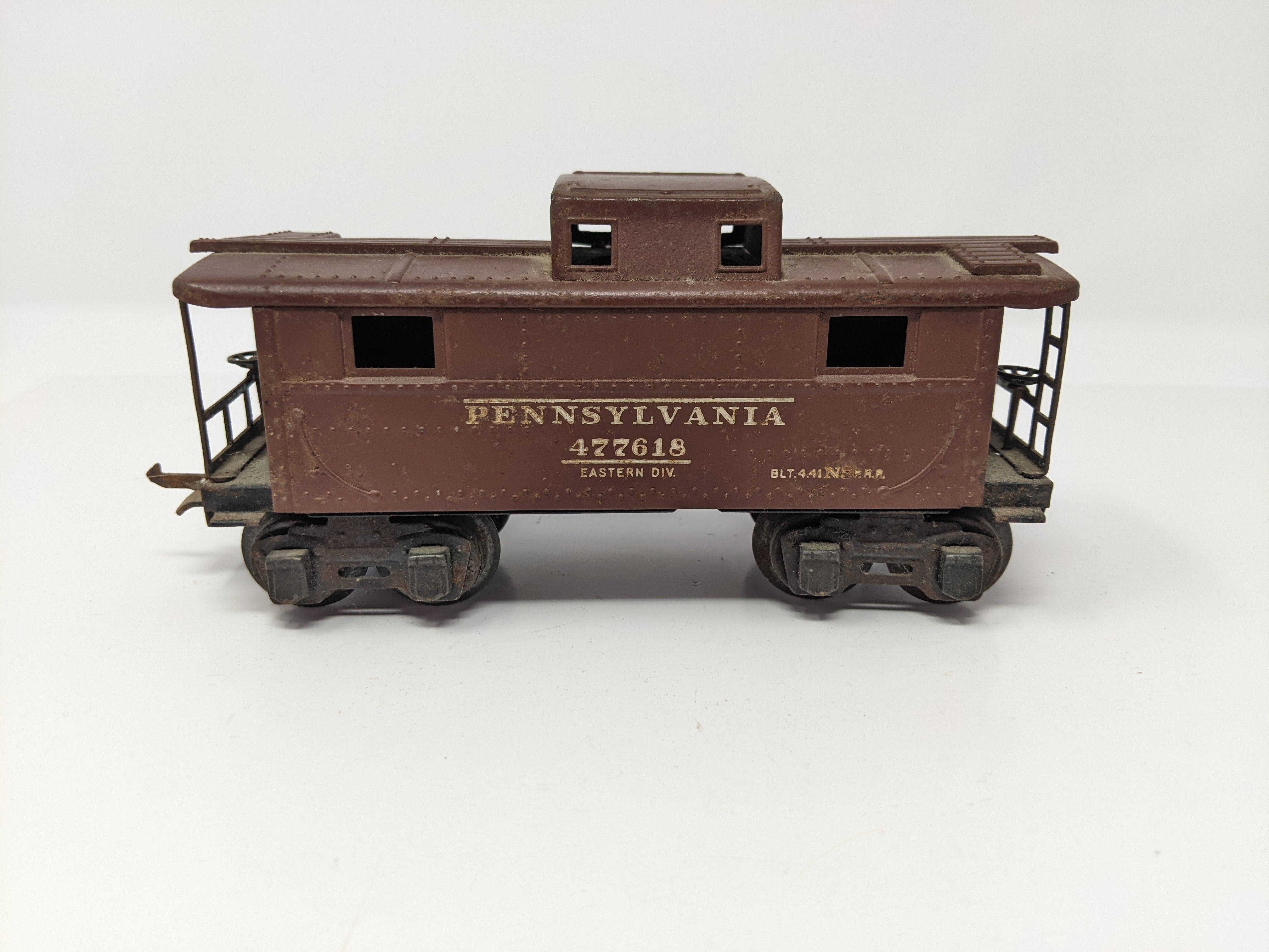 USED Lionel O, Caboose Pennsylvania #477618, Eastern Division