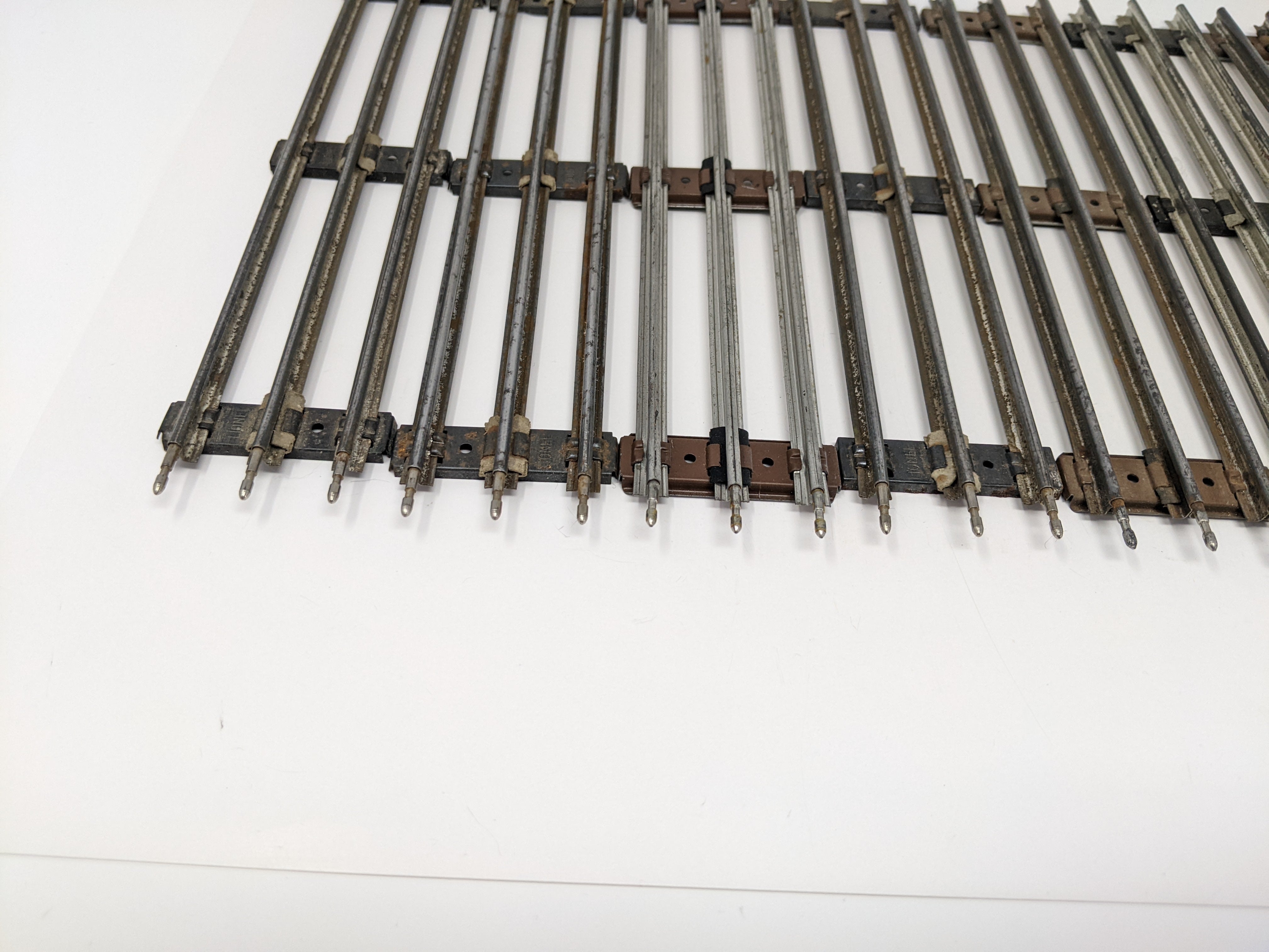 USED Lionel O, 8 Pieces of O27 Tubular 9" Straight Track