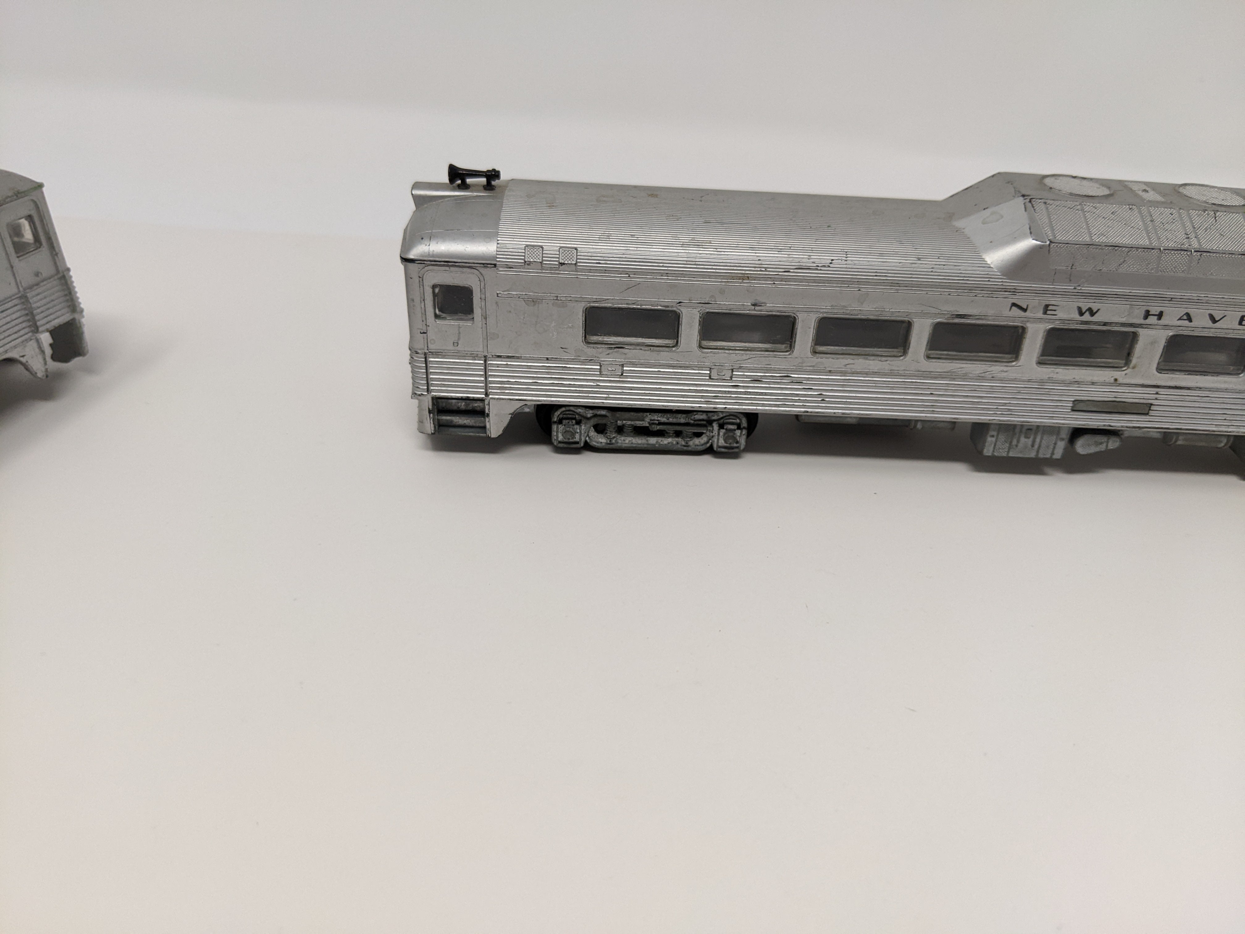 USED Athearn HO Scale, Lot of 2 Budd Cars (for parts or repairs), New Haven