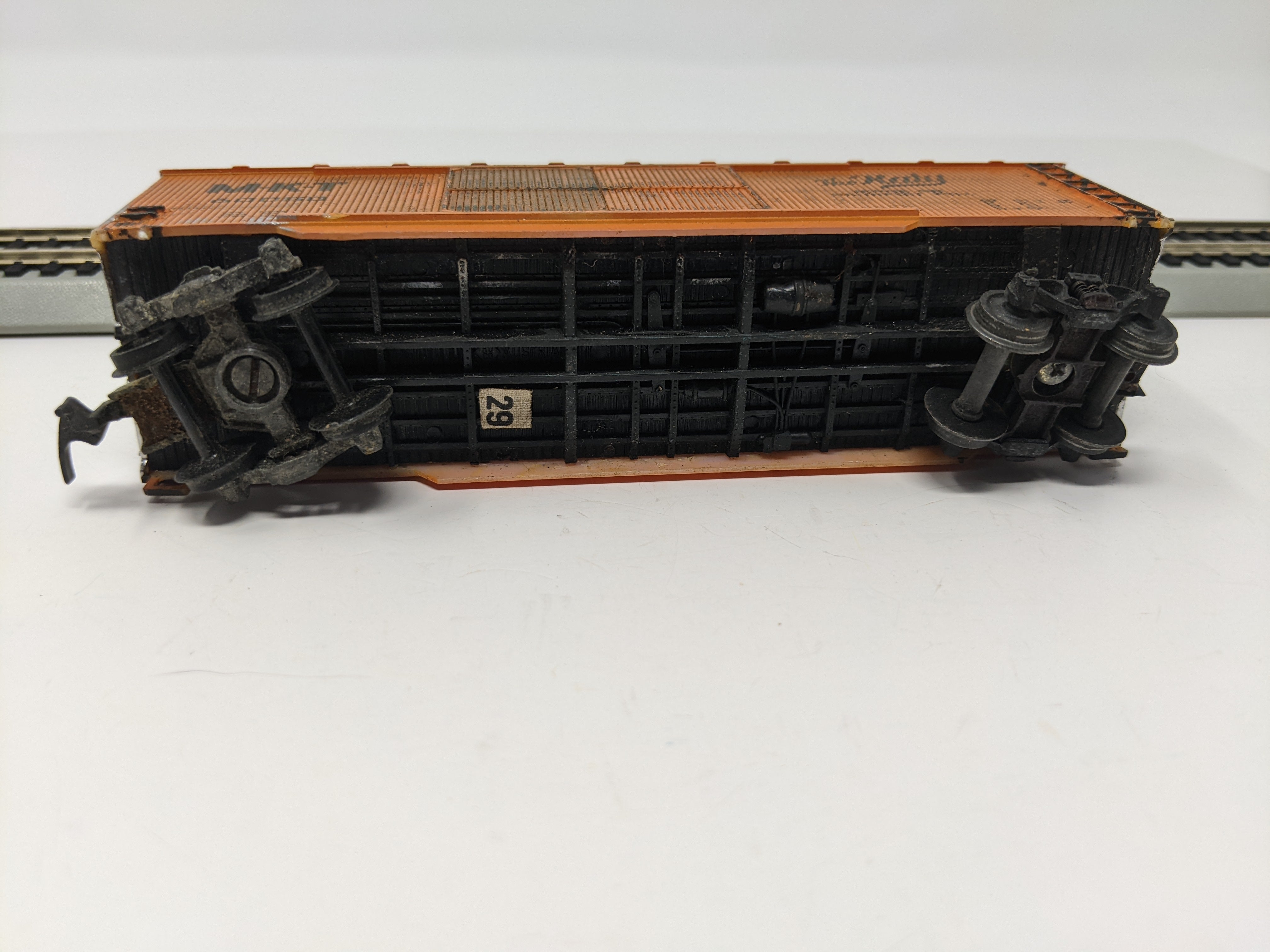 USED AHM HO Scale, 40' Wood Box Car (weathered), The Katy MKT #60050, Read Description