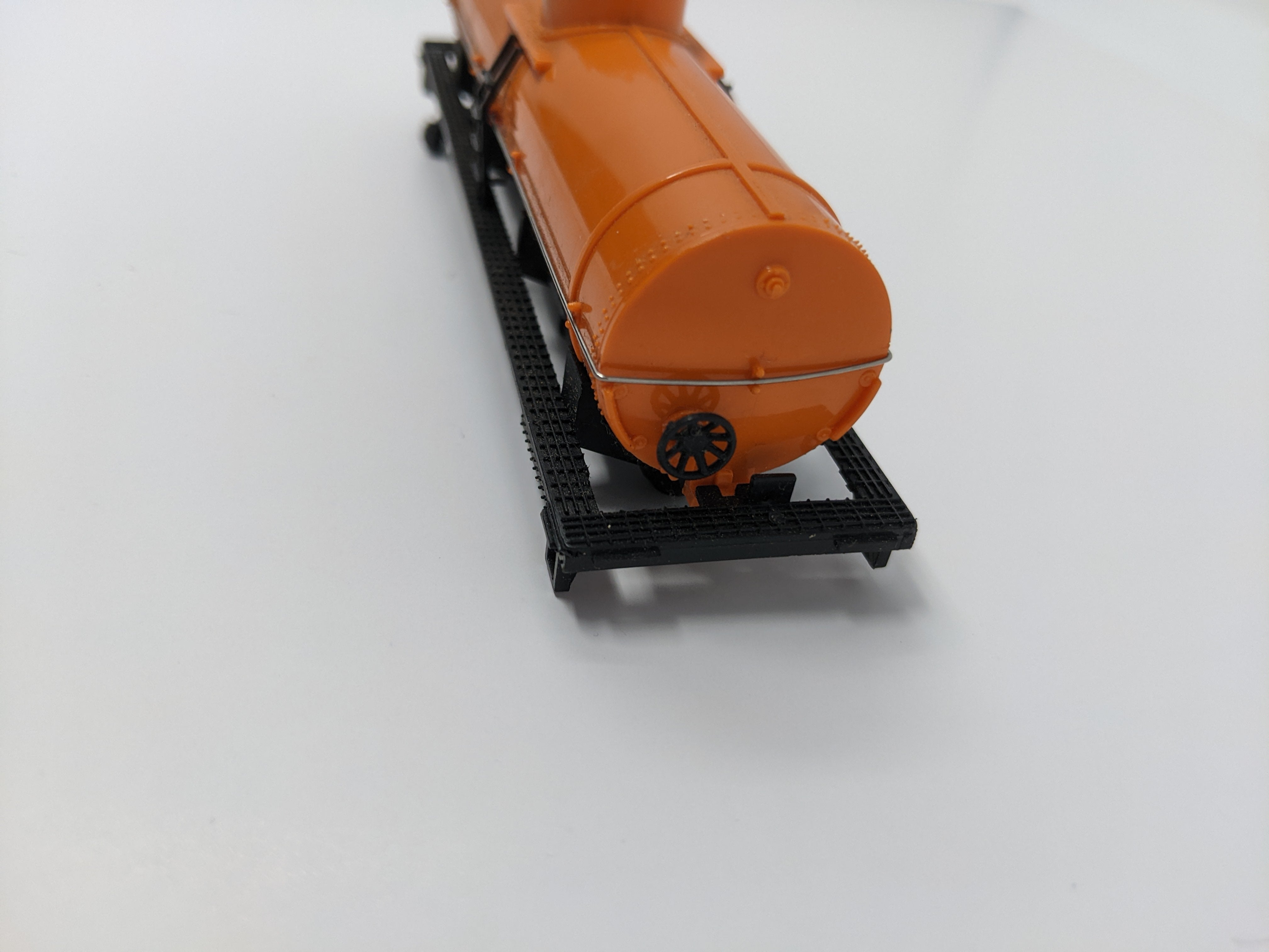 USED Bachmann HO Scale, Single Dome Tank Car (for parts or repairs), Shell SCCX #1754, Read Description