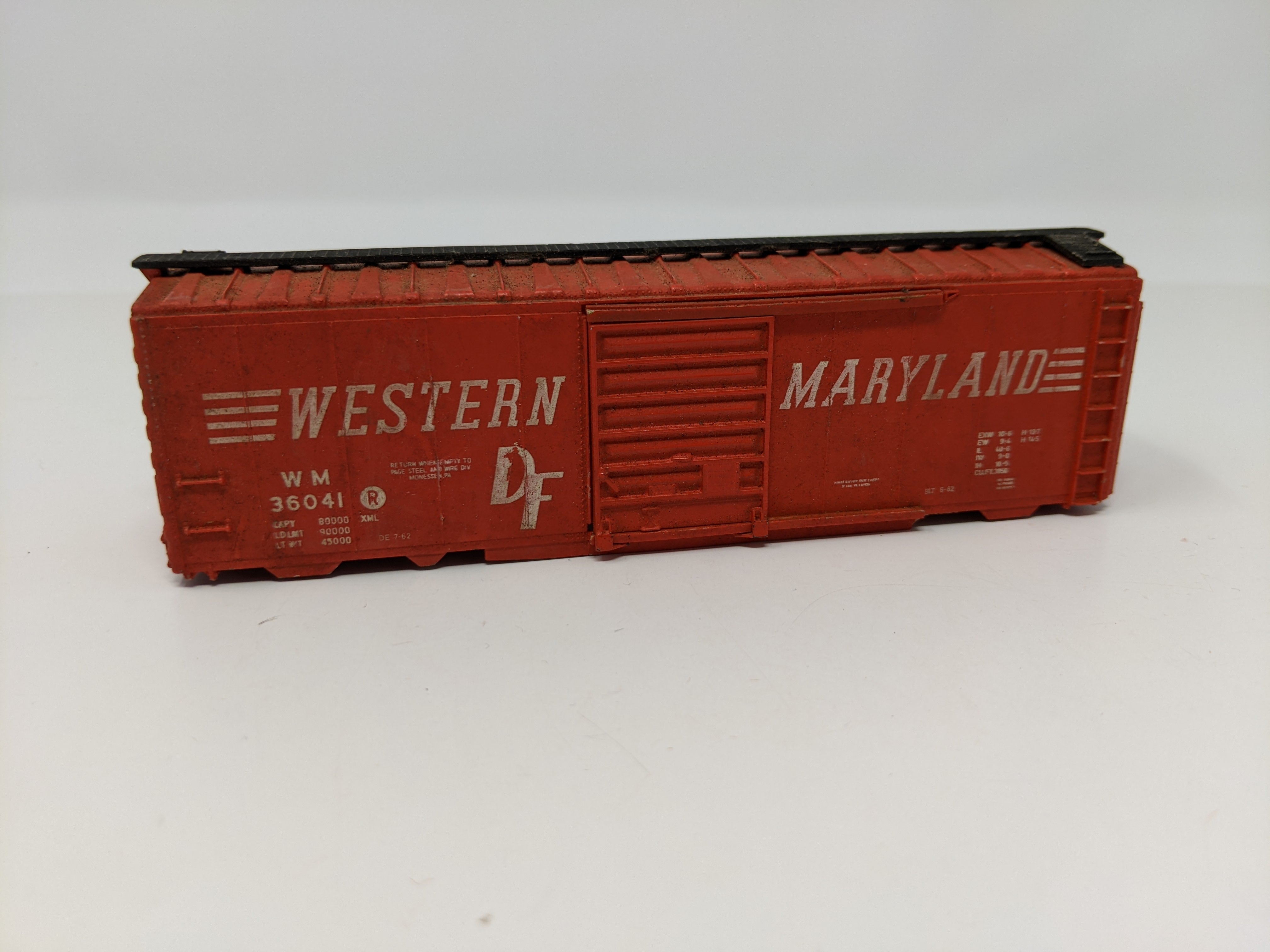 USED HO Scale, 40' Box Car Shell, Western Maryland WM #36041, Read Description