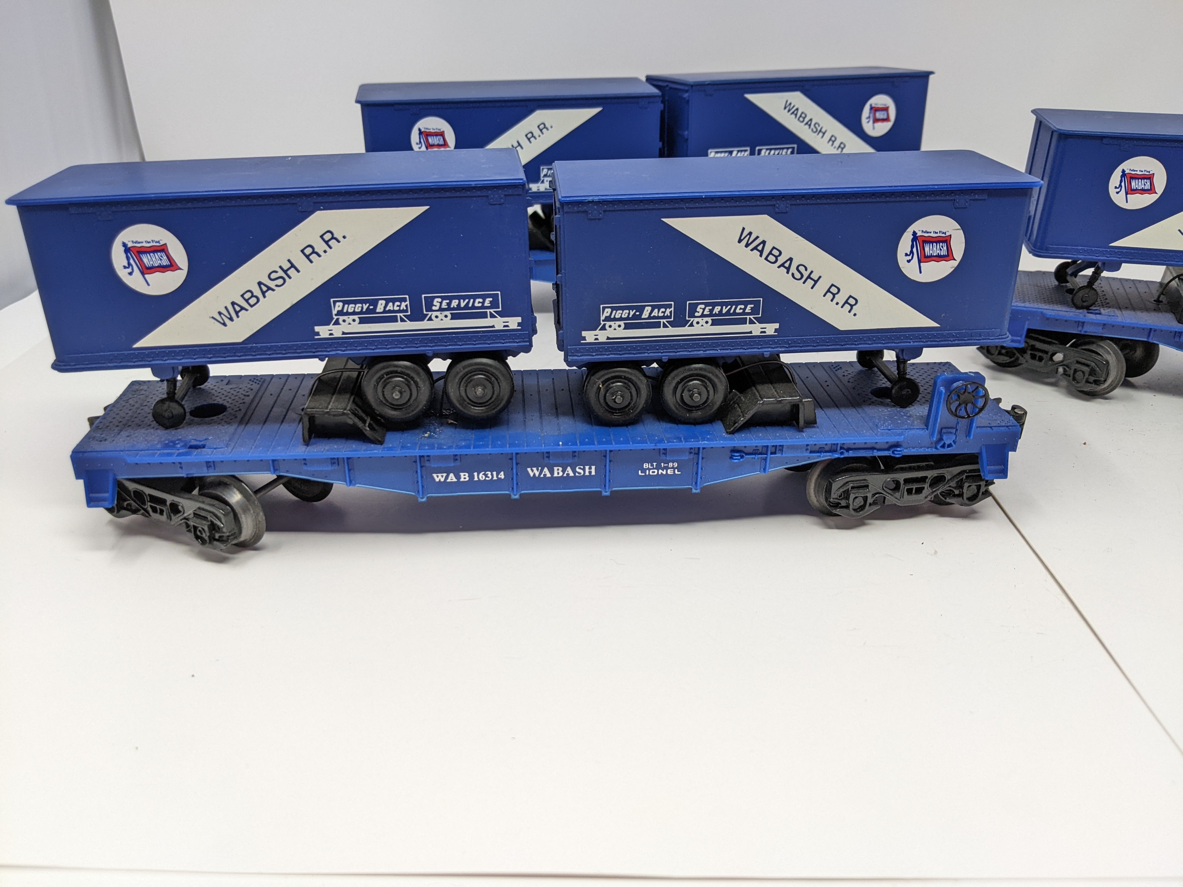 USED Lionel O, Lot of 3 - Flat Cars with Van Trailers Piggyback, Wabash WAB #16314