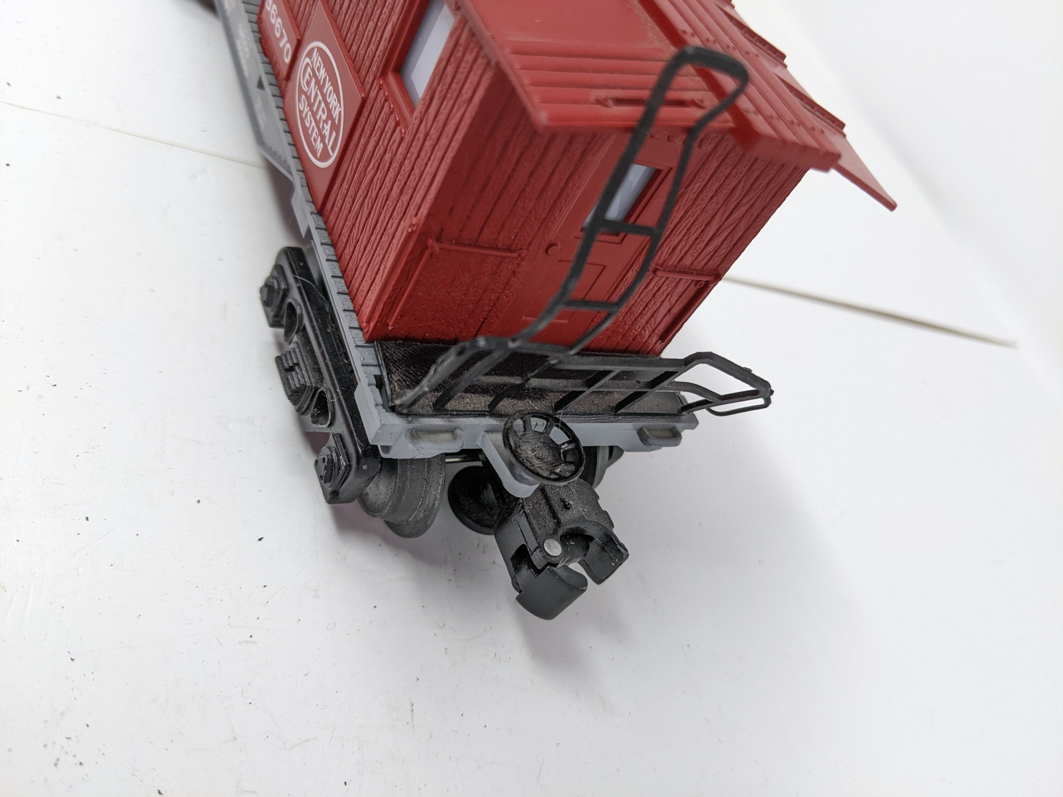 USED Lionel O, Work Caboose, New York Central #36670, Pacemaker Scheme, Read Description