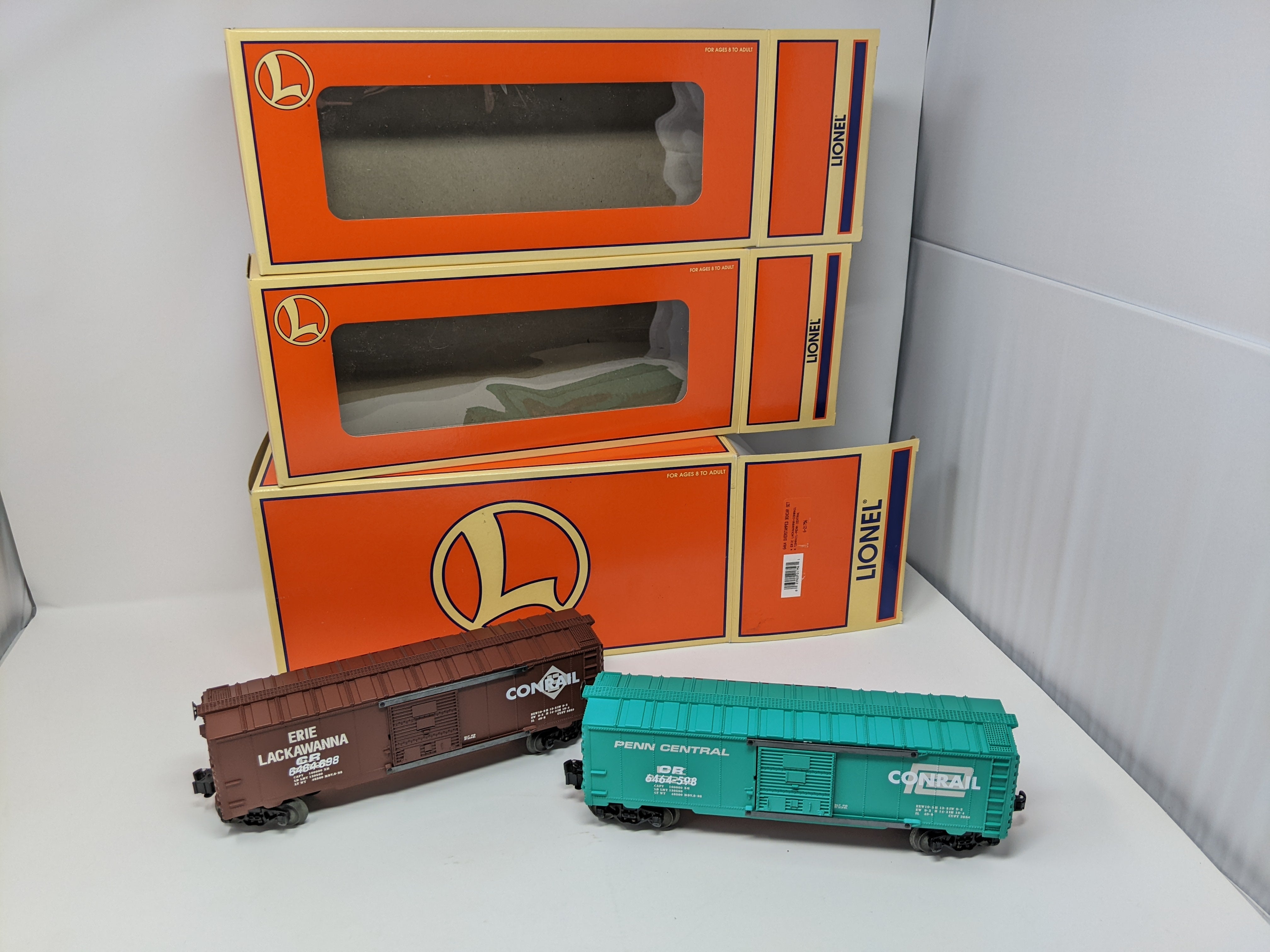 USED Lionel 6-21756 O, Set of 2 - 40' Patched Box Cars, Conrail #6464598 & 6464698, Read Description