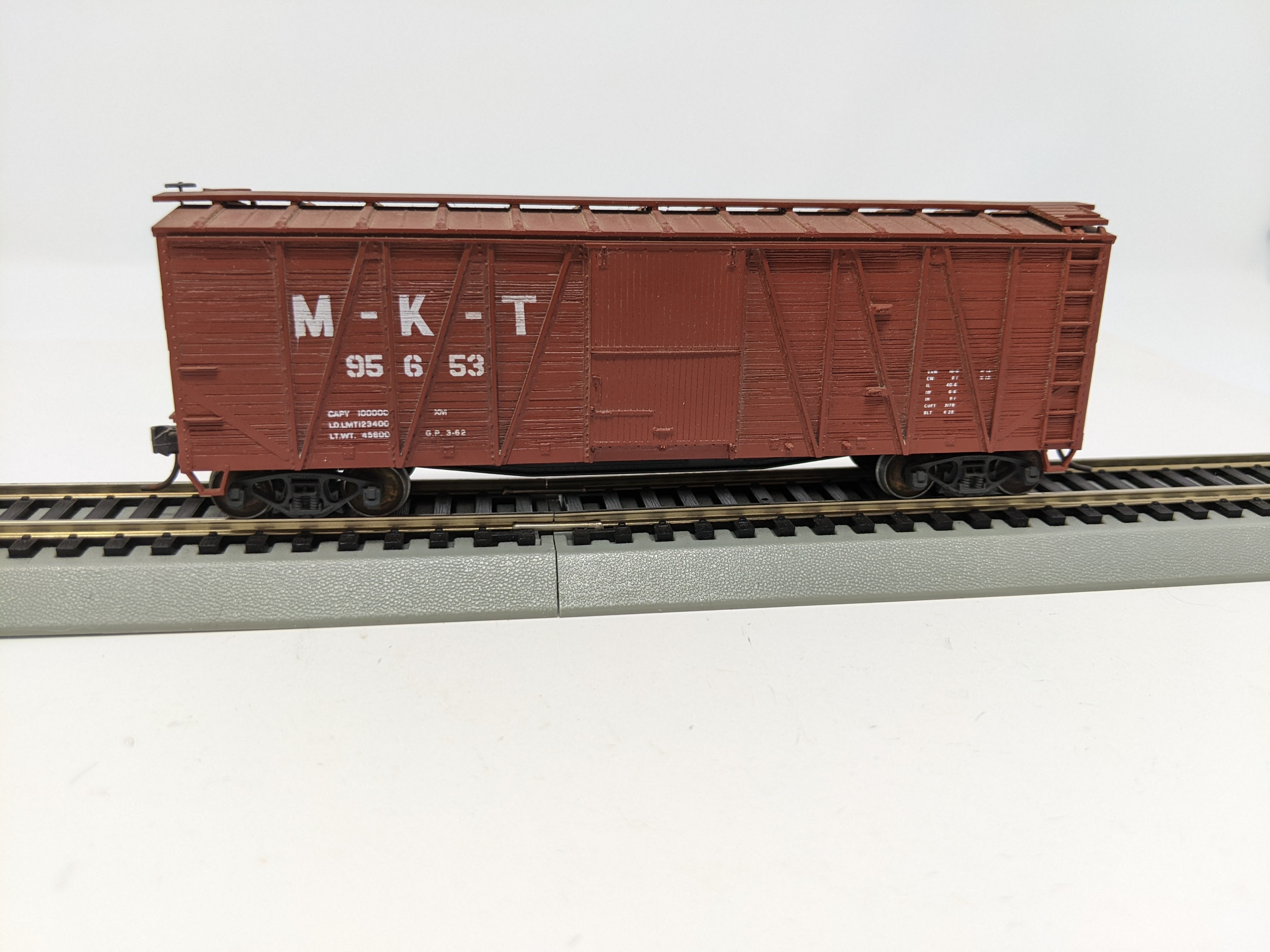 USED HO Scale, 40' Wooden Box Car, Missouri-Kansas-Texas MKT #95653, Read Description