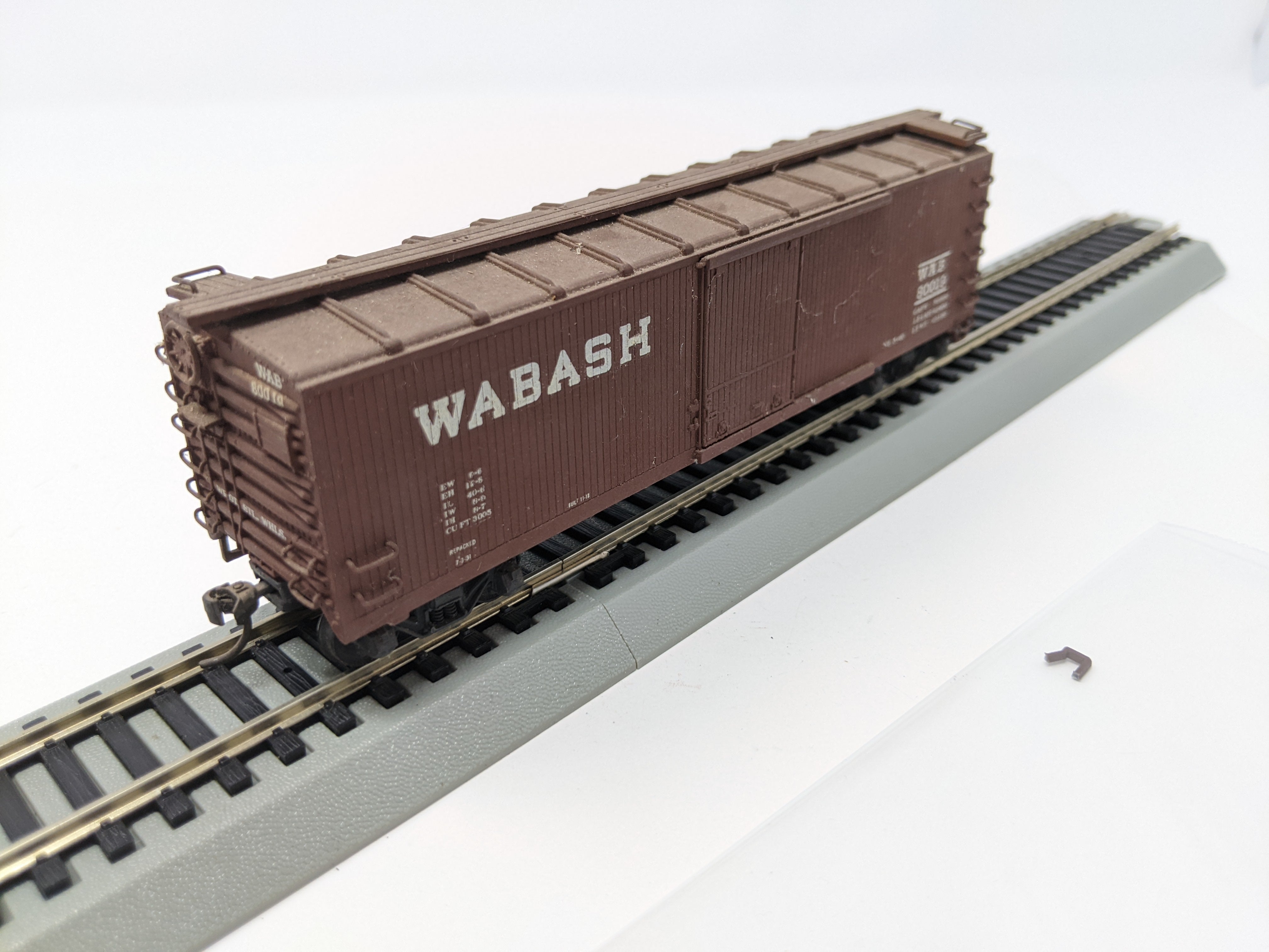 USED HO Scale, 40' Wooden Box Car, Wabash WAB #80019, Read Description