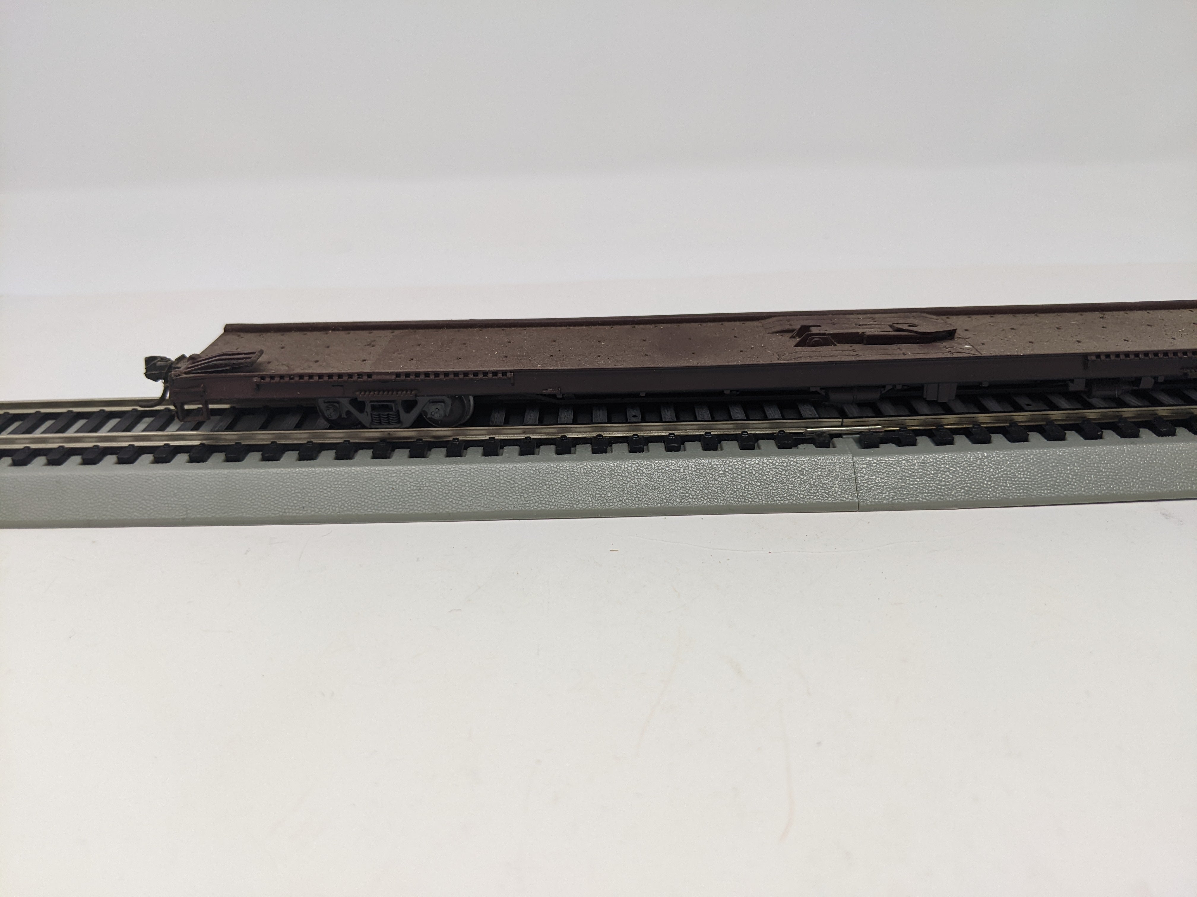 USED HO Scale, 86' Trailer Flat Car, Undecorated , Read Description