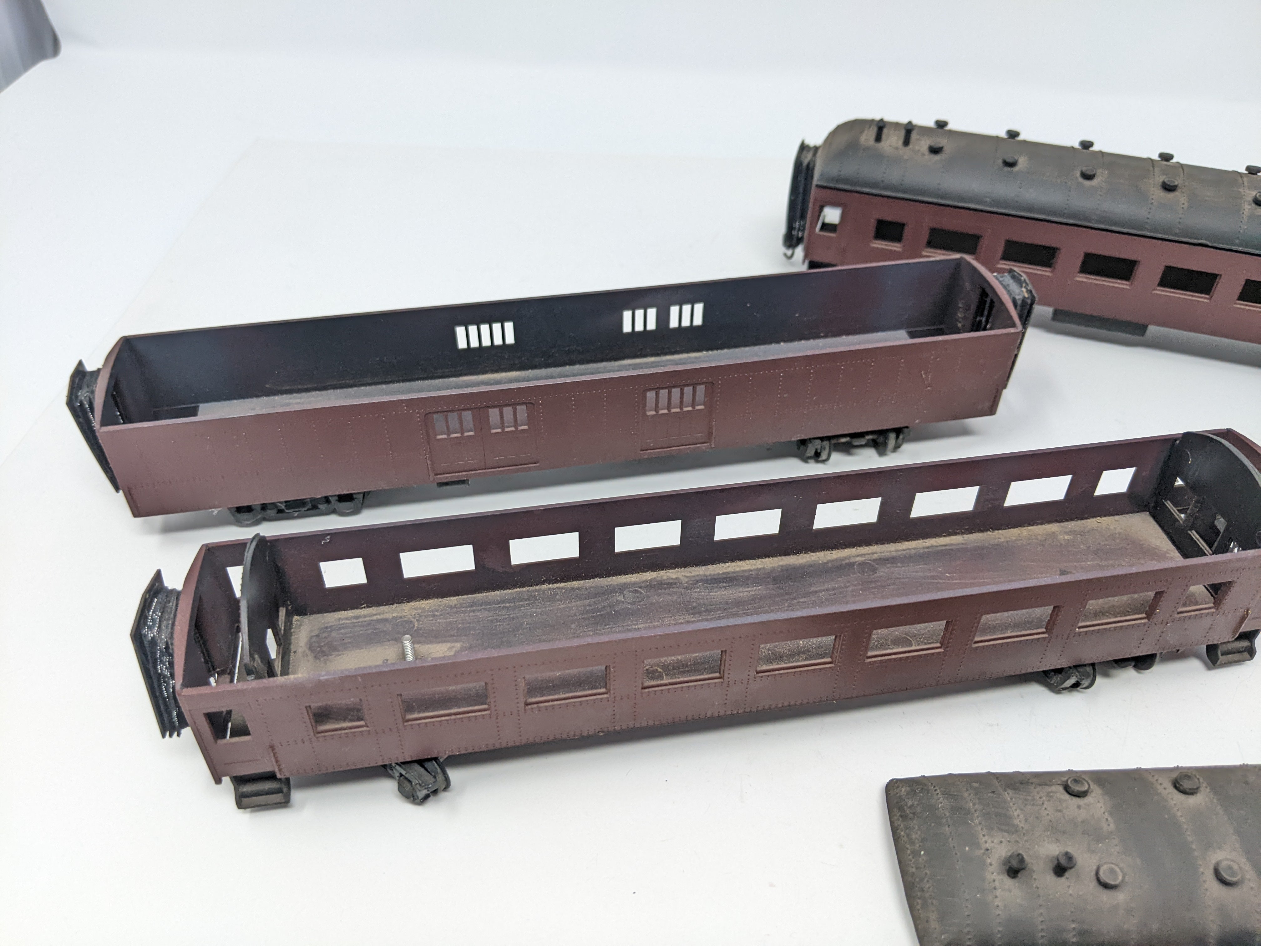 USED HO Scale, Lot of 3 Undecorated 60' Passenger Cars, Read Description