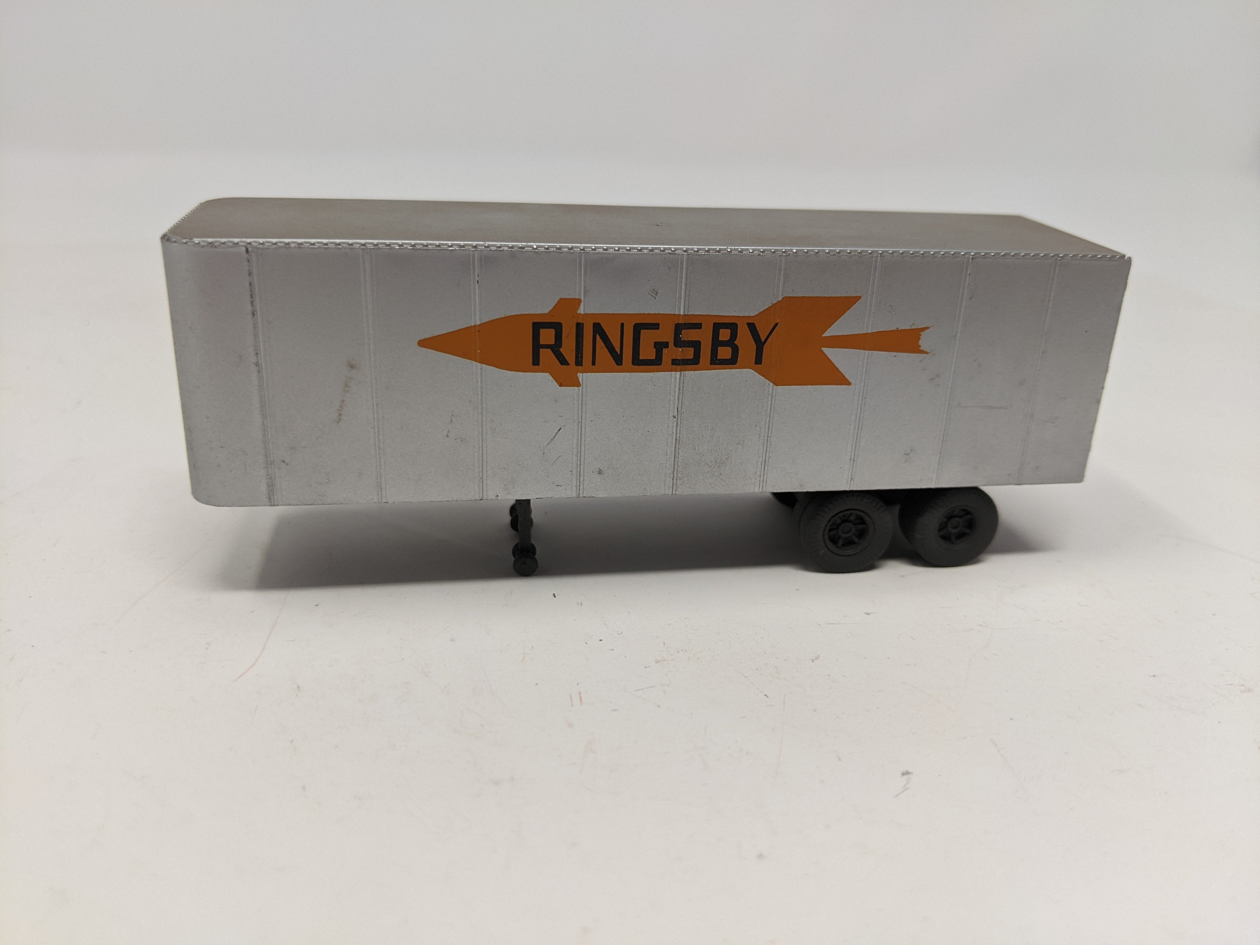 USED Walthers HO Scale, 32' Trailer, Ringsby , Read Description