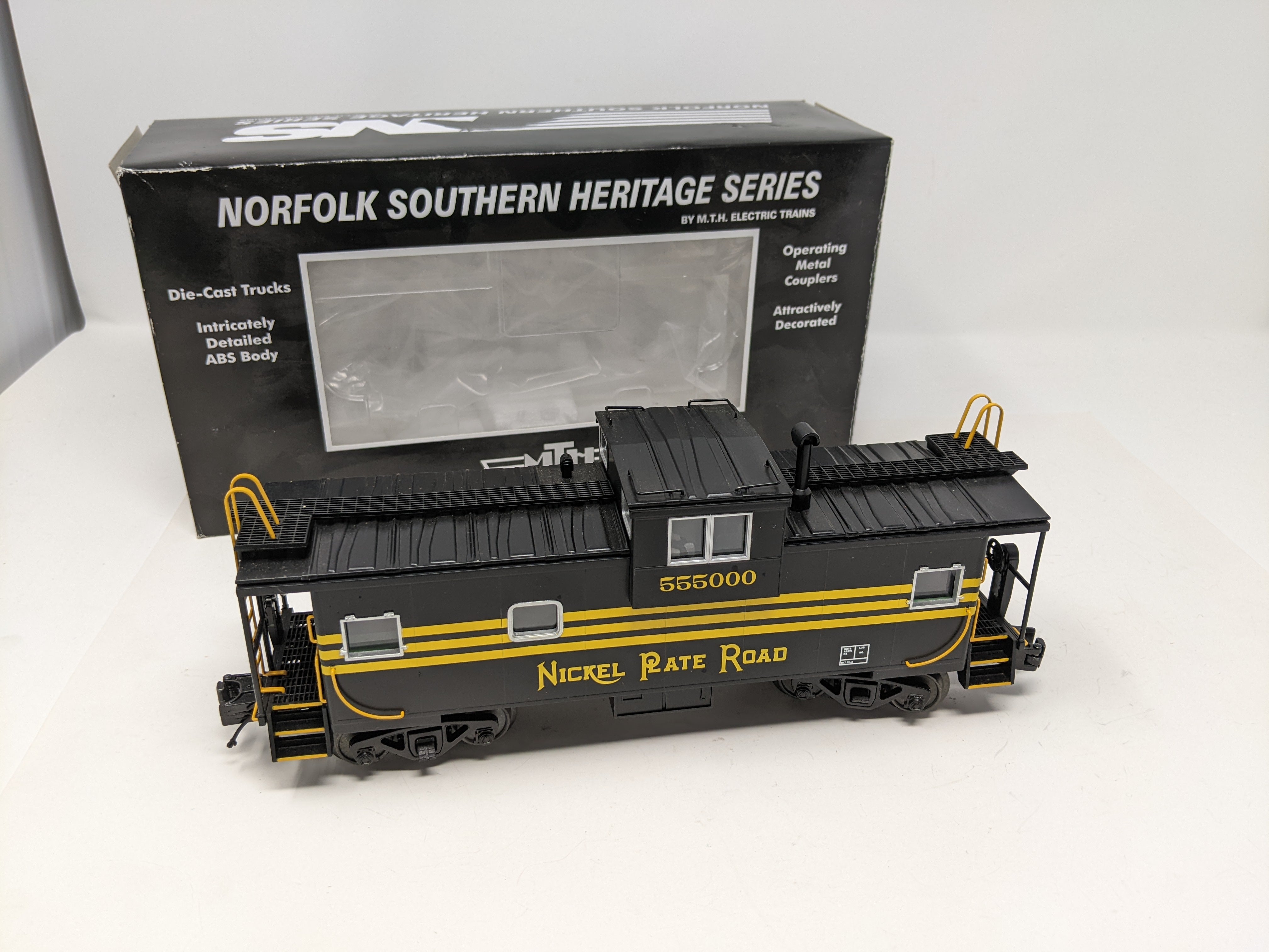 USED MTH Premier 20-91391 O, Extended Vision Caboose NS Heritage Series, Nickel Plate Road #555000