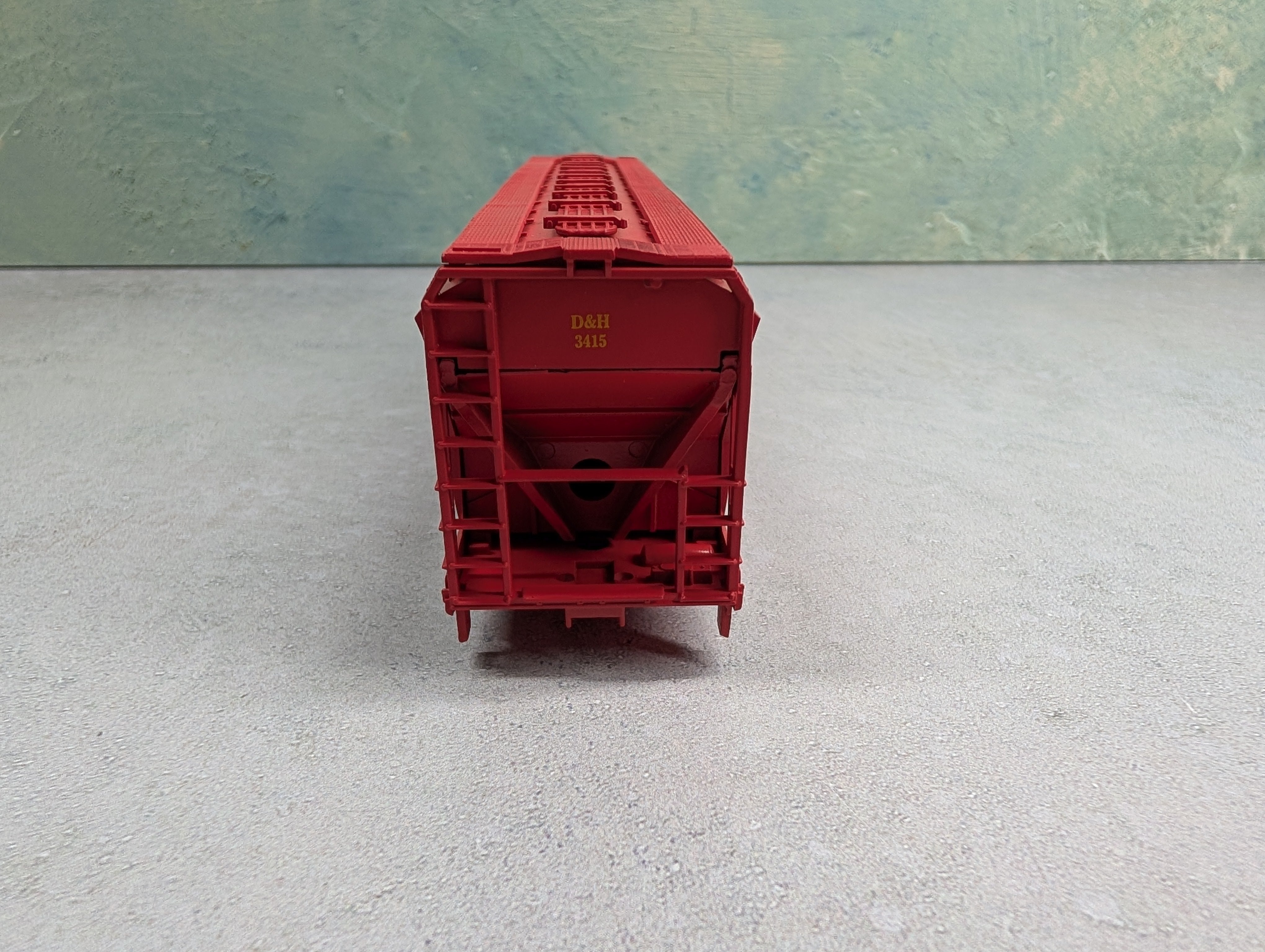 USED Bev-Bel 225 HO Scale 4 Bay ACF Center Flow Hopper Delaware and Hudson D&H #3415