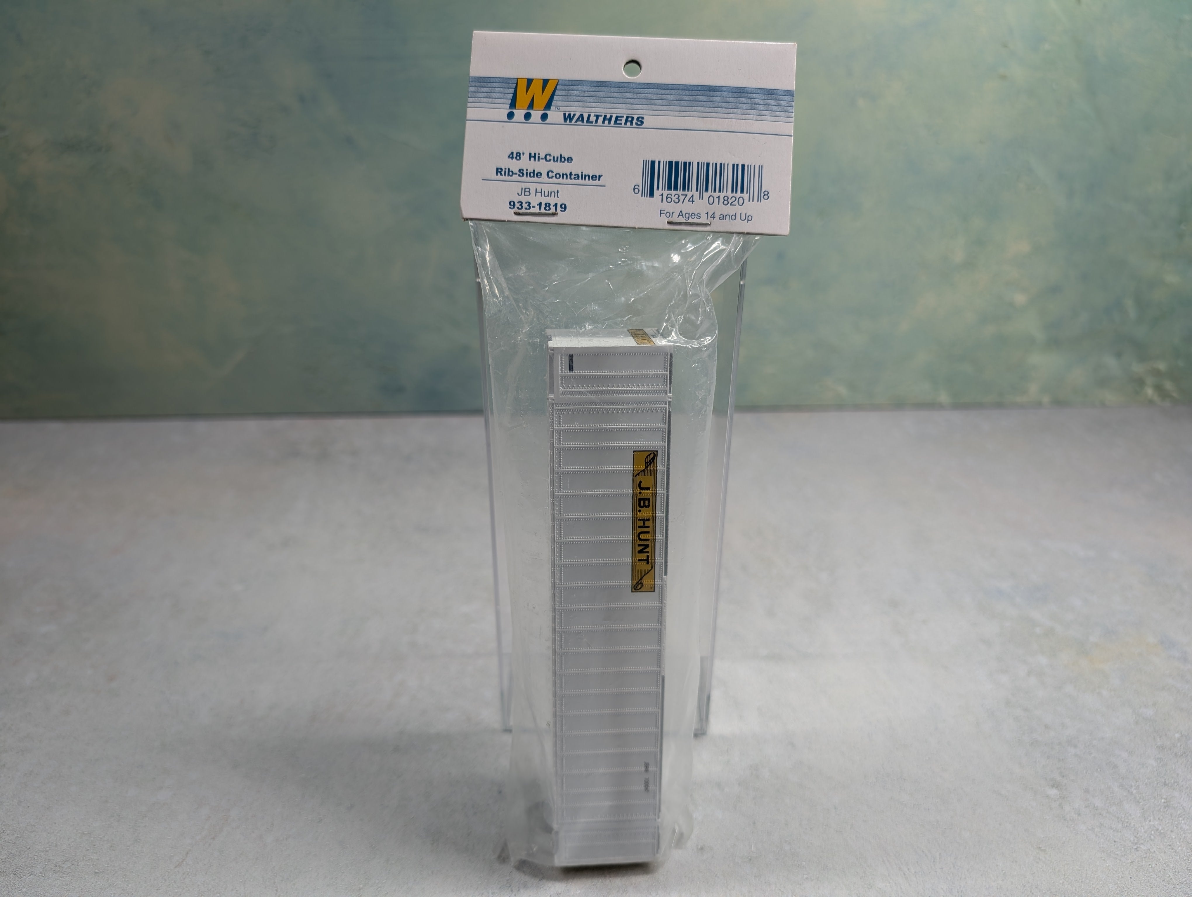 Walthers 933-1819 HO Scale 48' Hi-Cube Rib Side Container JB Hunt JBHU #700067