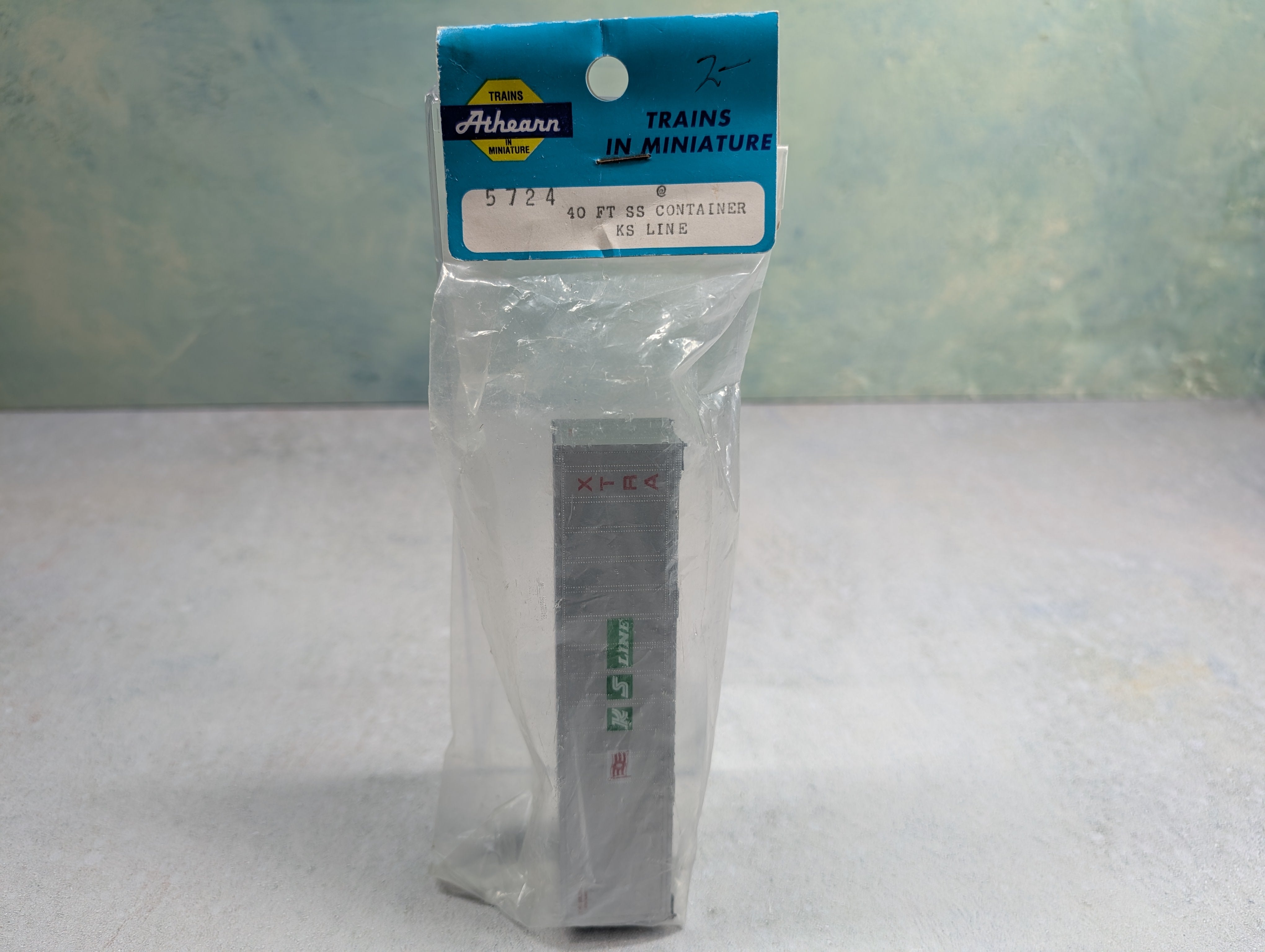 Athearn 5724 HO Scale 40' Smooth Side Container KS Line XTRU #8882293 Xtra