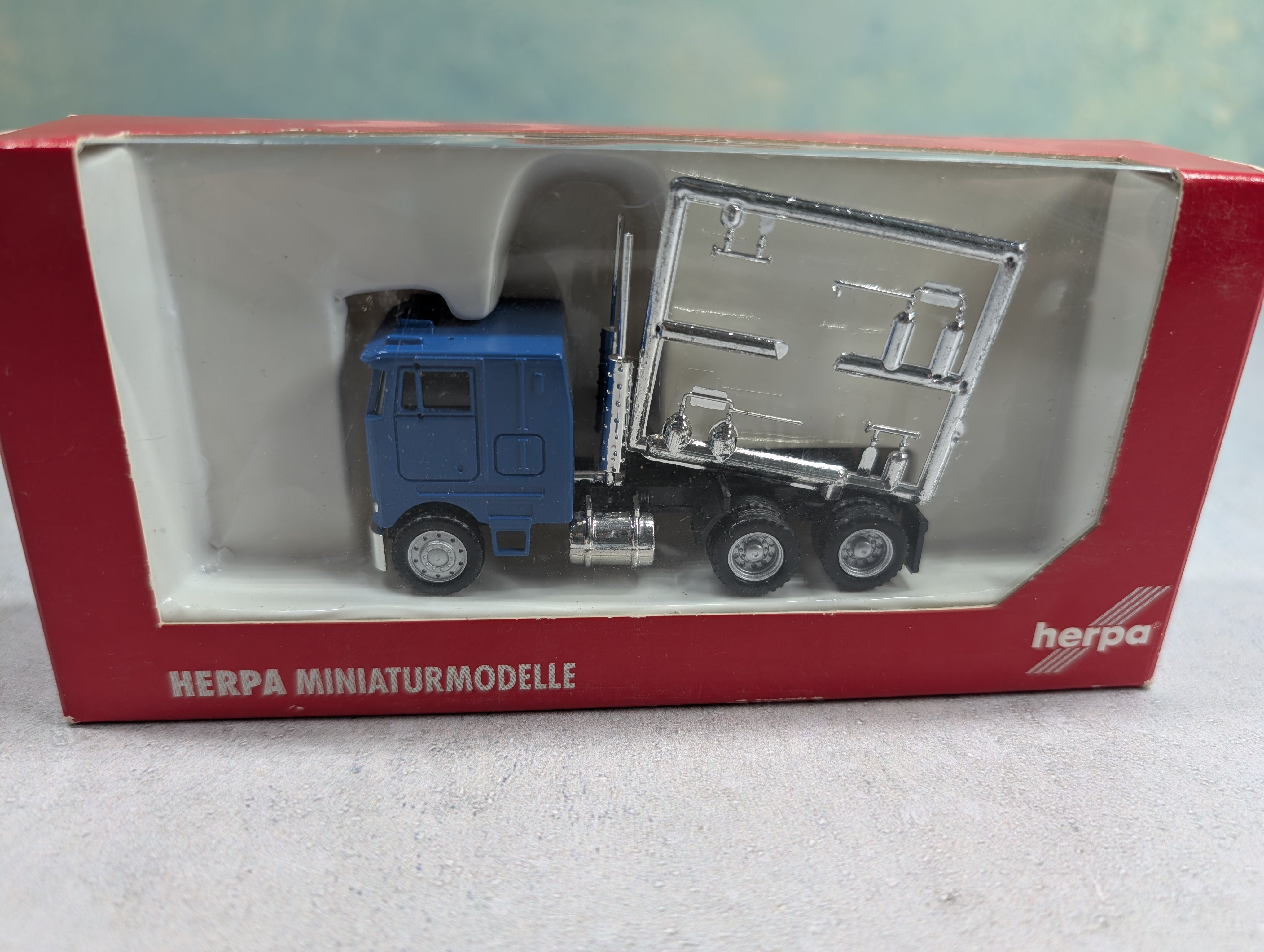 Herpa 25246 HO Scale Blue Tractor Trailer Cab w/ Details