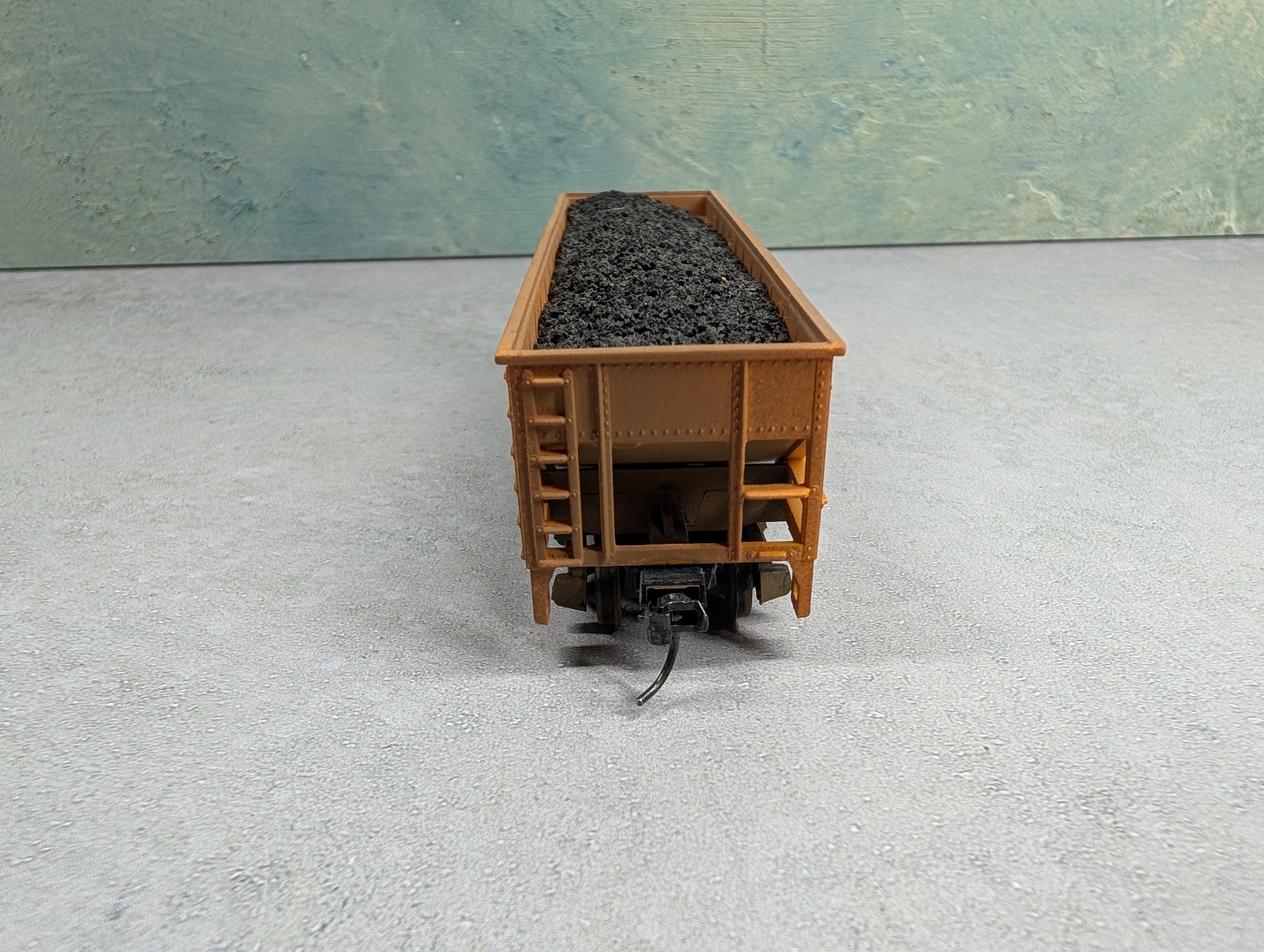 USED Tyco HO Scale Quad Hopper Union Pacific UP Weathered w/ Coal Load