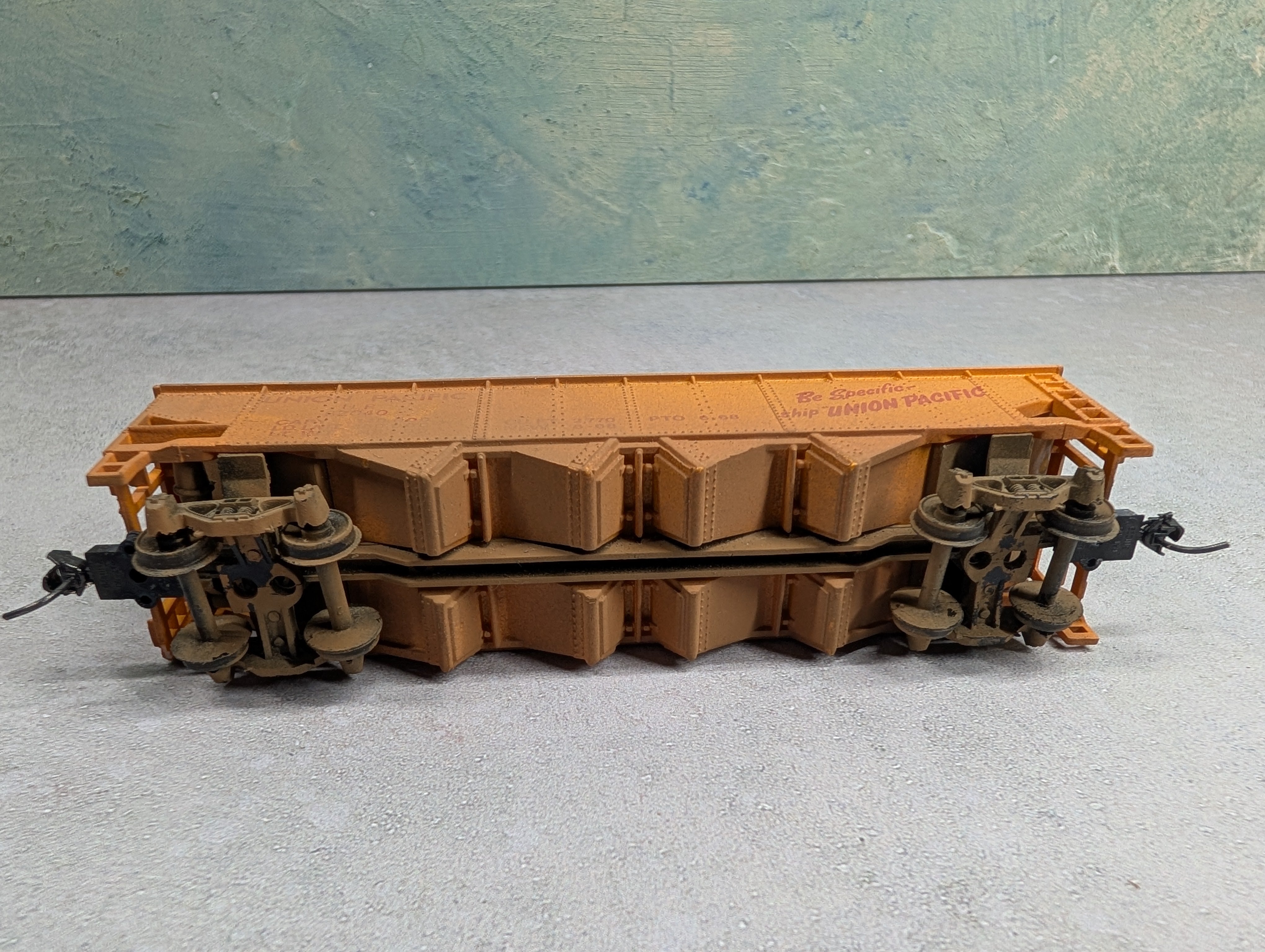 USED Tyco HO Scale Quad Hopper Union Pacific UP Weathered w/ Coal Load